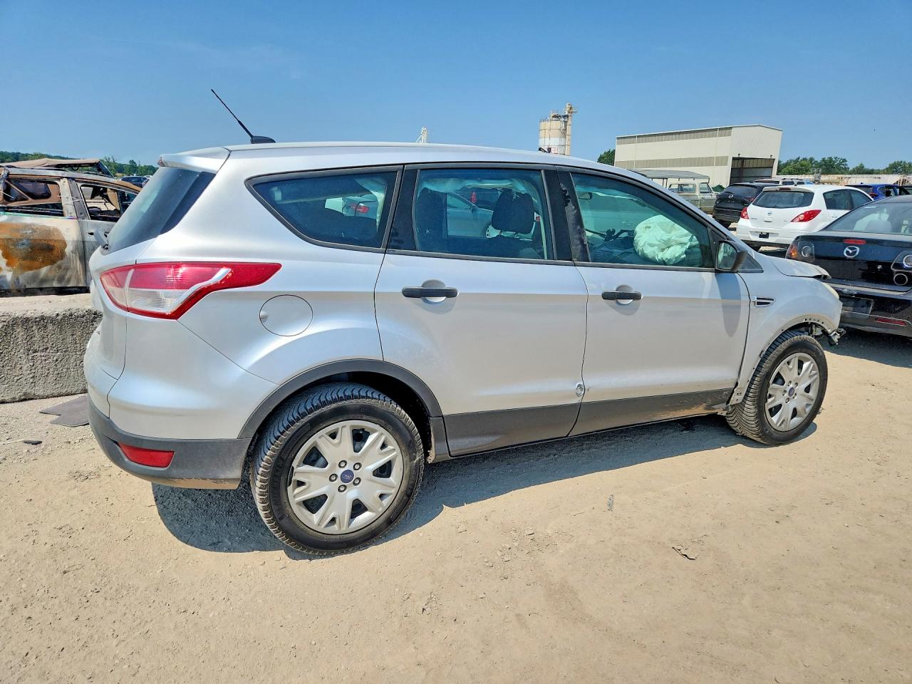 2013 Ford Escape Серебряный vin: 1FMCU0F74DUC23481