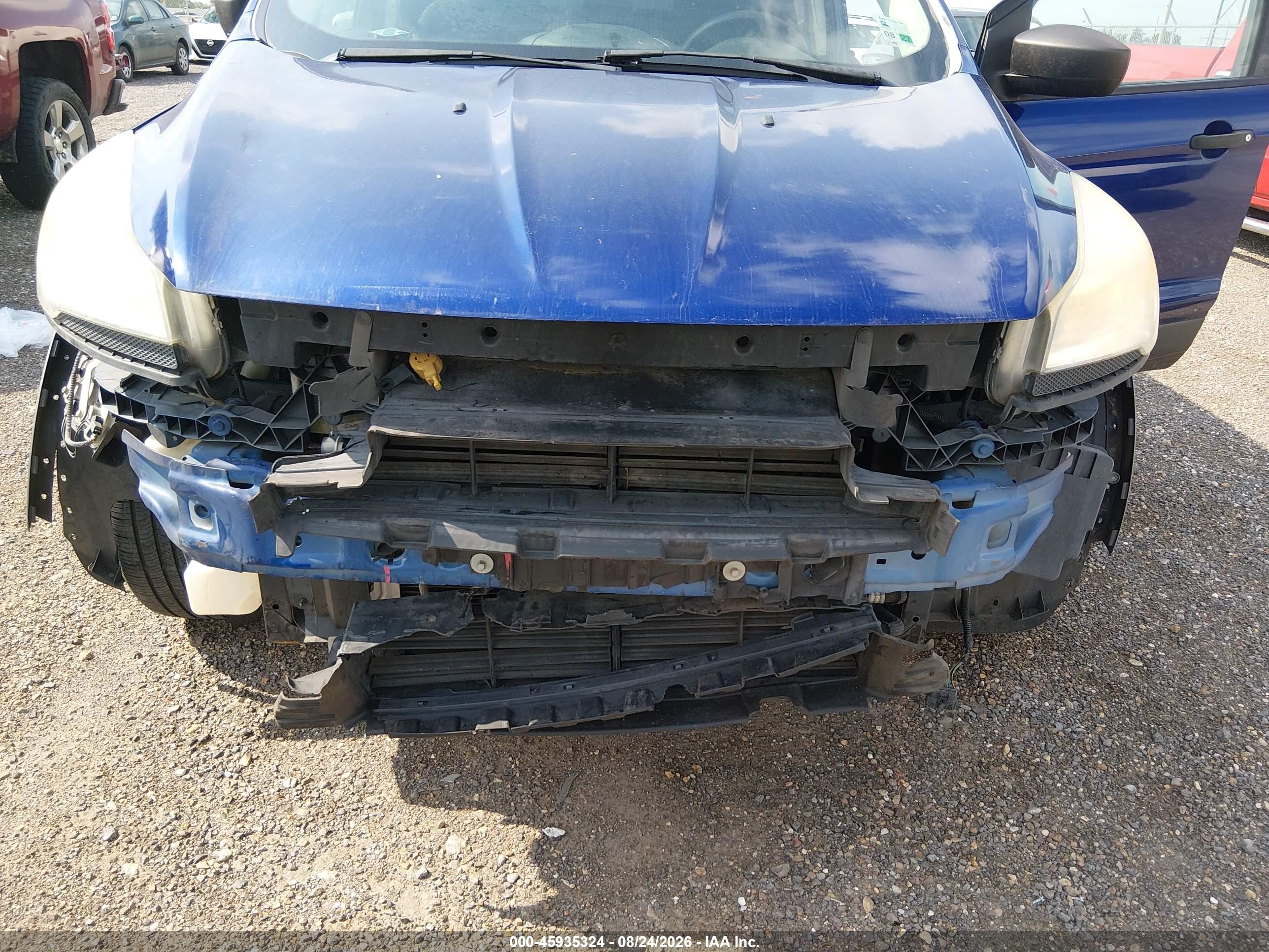 2013 Ford Escape S Blue vin: 1FMCU0F74DUC56383