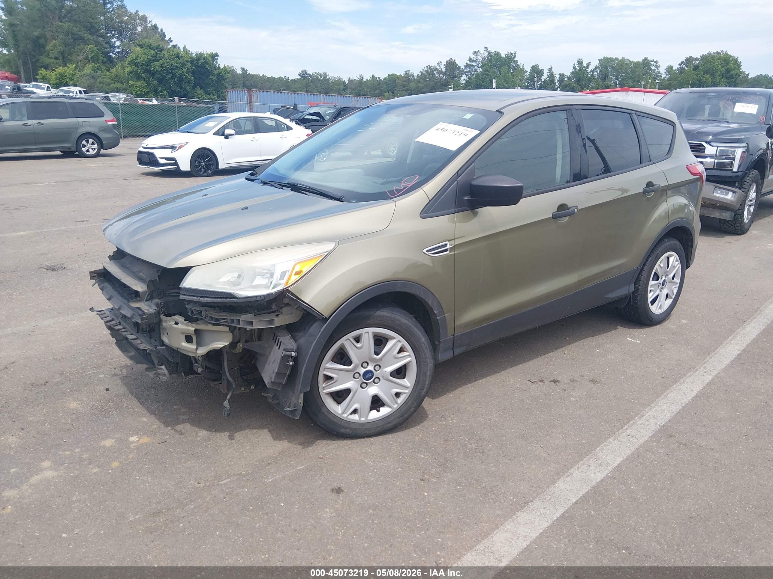 2014 Ford Escape S Green vin: 1FMCU0F74EUA18728