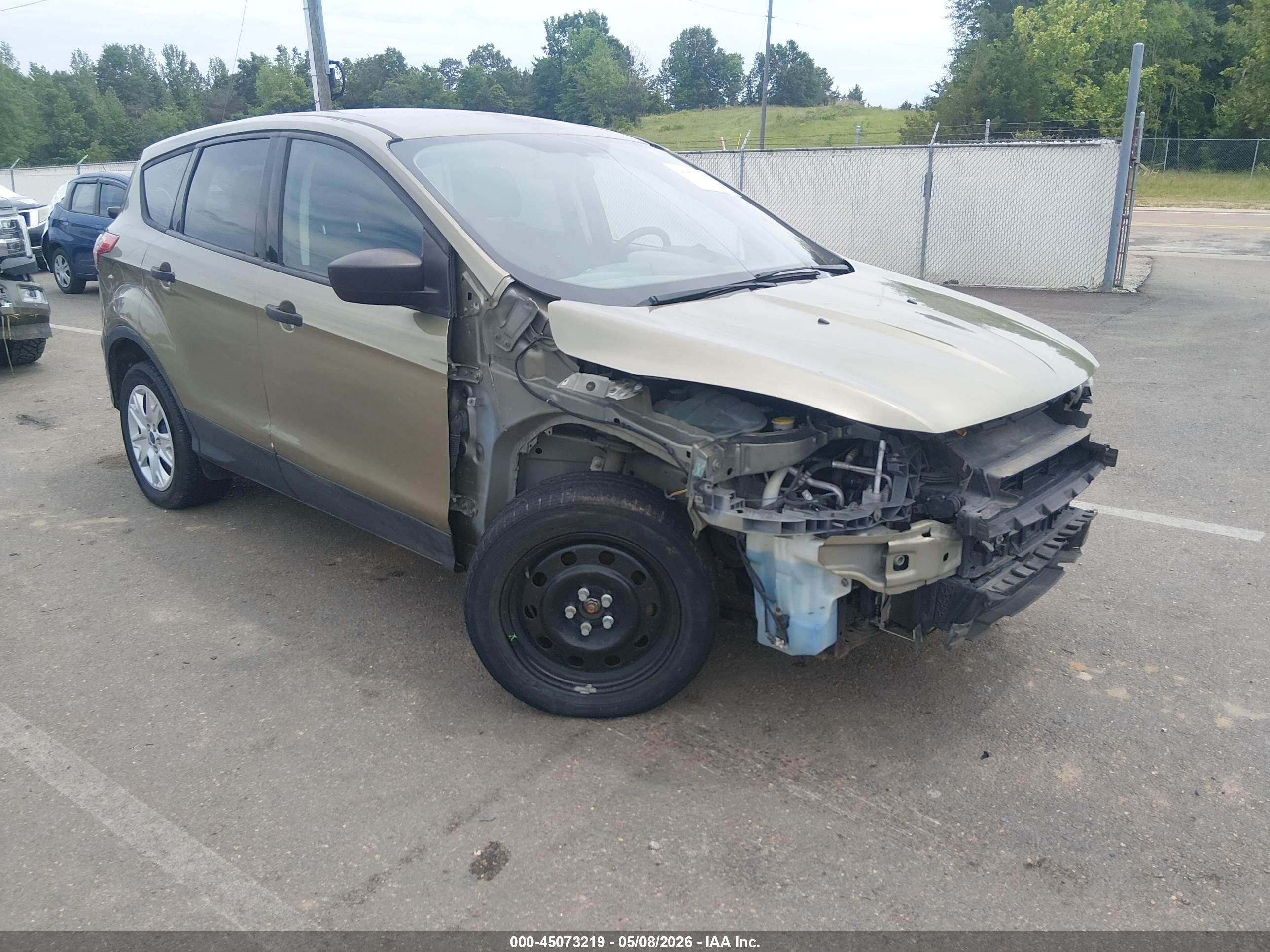 2014 Ford Escape S Green vin: 1FMCU0F74EUA18728
