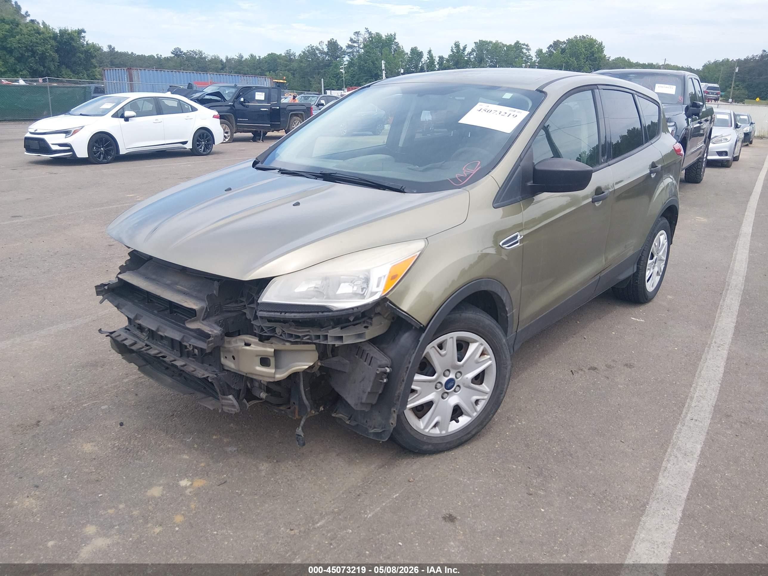 2014 Ford Escape S Green vin: 1FMCU0F74EUA18728