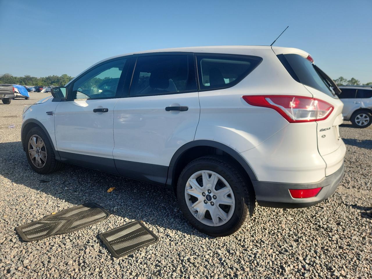 2014 Ford Escape S White vin: 1FMCU0F74EUA35545