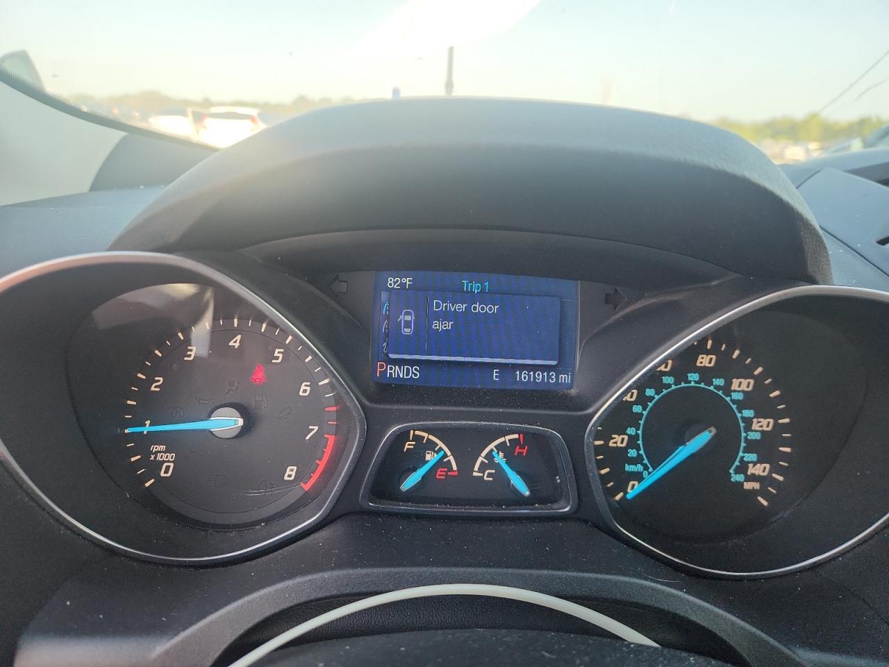 2014 Ford Escape S White vin: 1FMCU0F74EUA35545