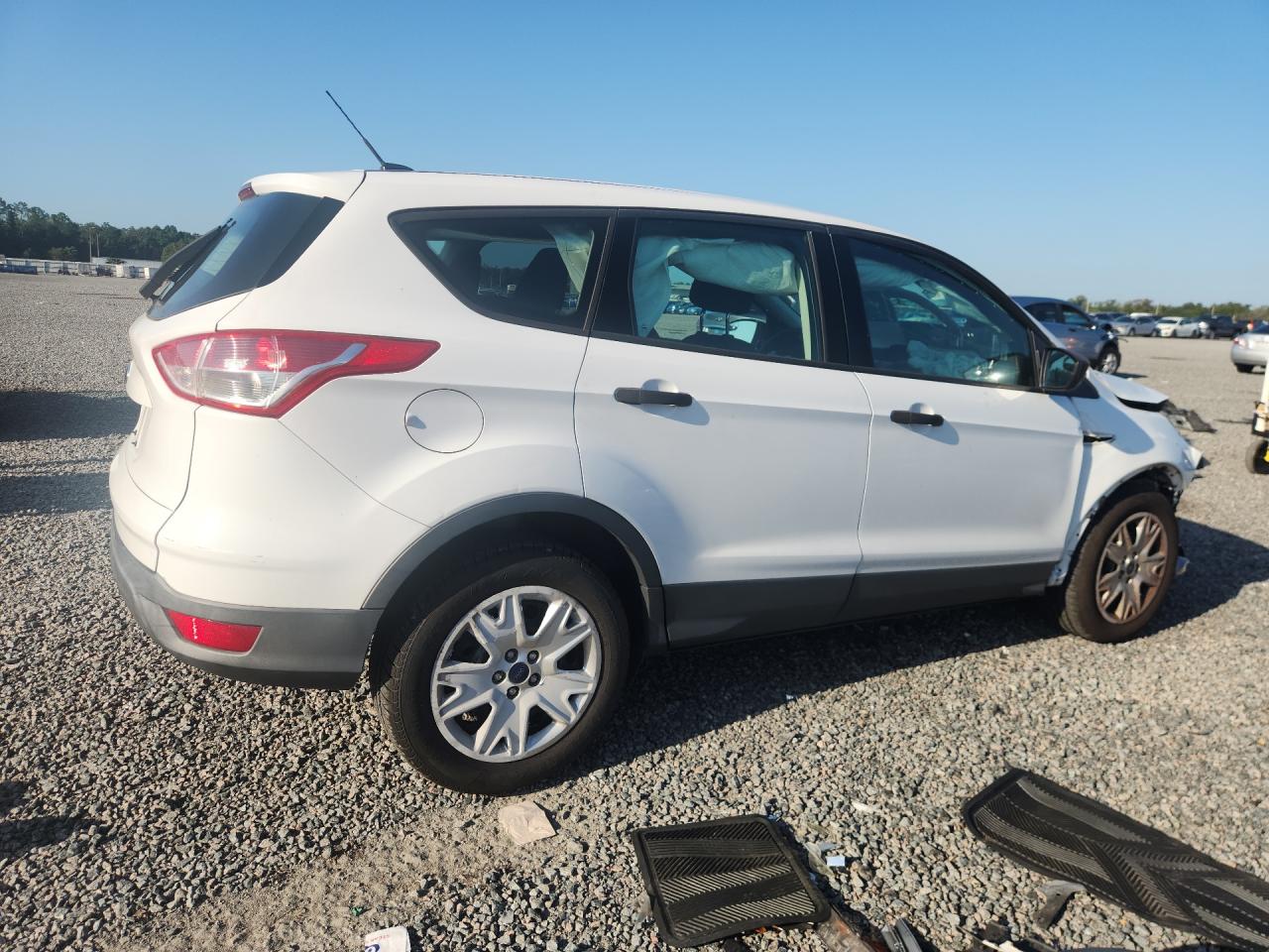 2014 Ford Escape S White vin: 1FMCU0F74EUA35545