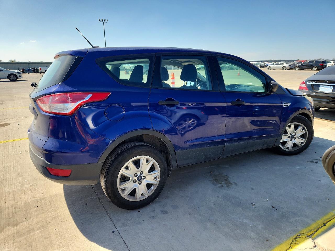 2014 Ford Escape S Blue vin: 1FMCU0F74EUA45525