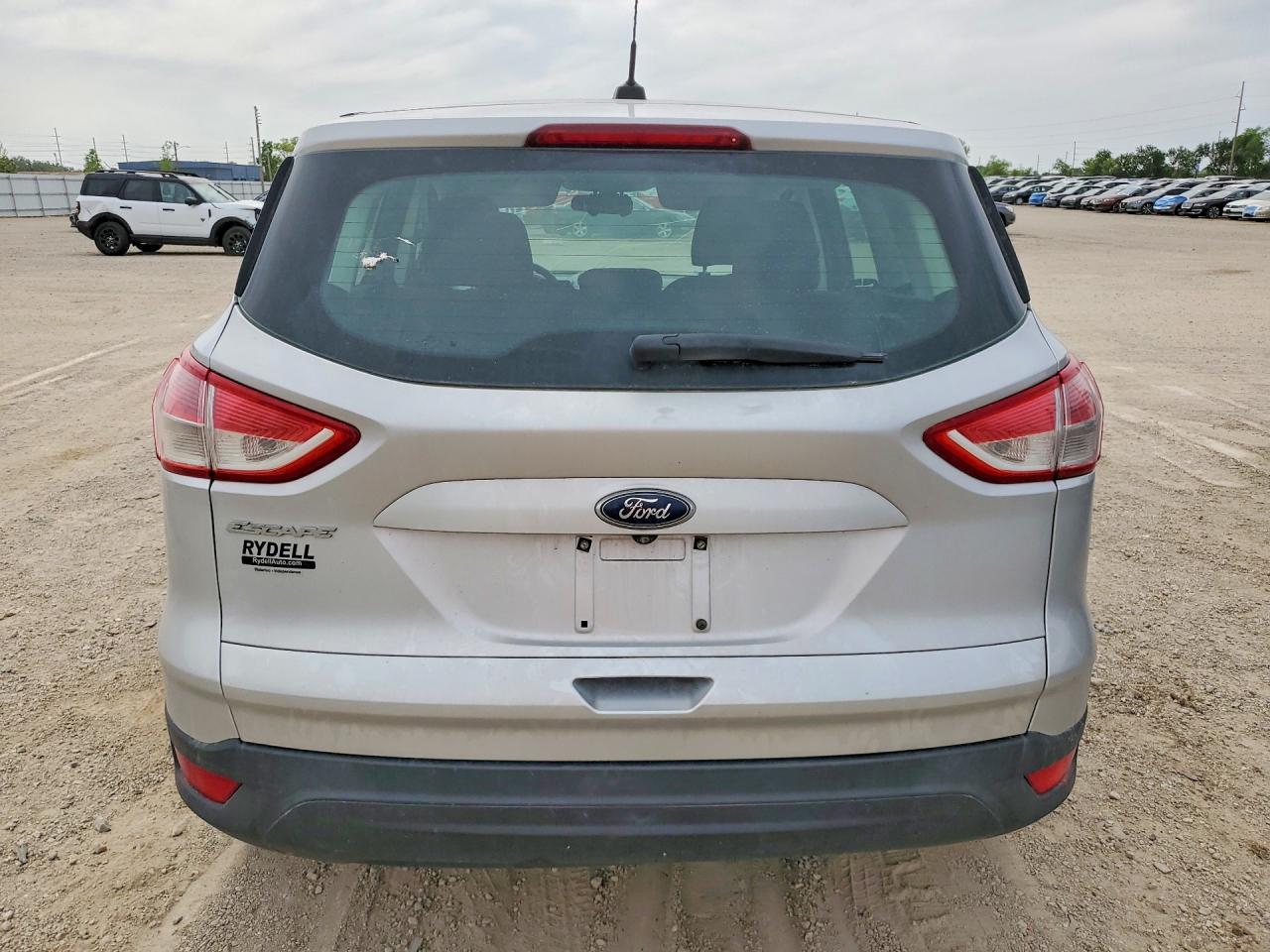 2014 Ford Escape S Серебряный vin: 1FMCU0F74EUA76113