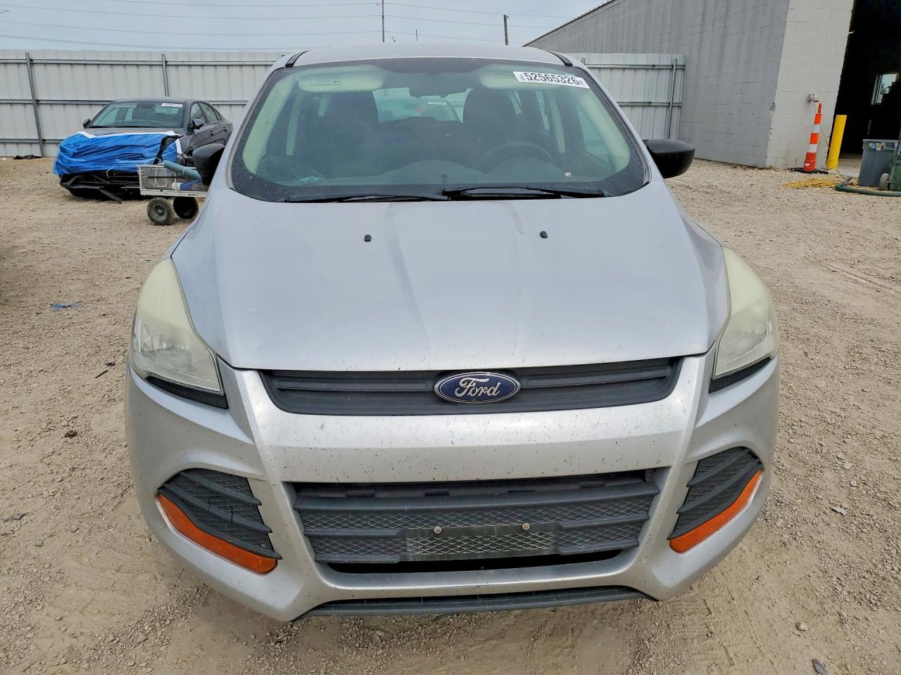 2014 Ford Escape S Серебряный vin: 1FMCU0F74EUA76113
