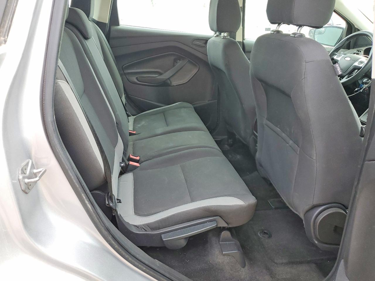 2014 Ford Escape S Серебряный vin: 1FMCU0F74EUA76113