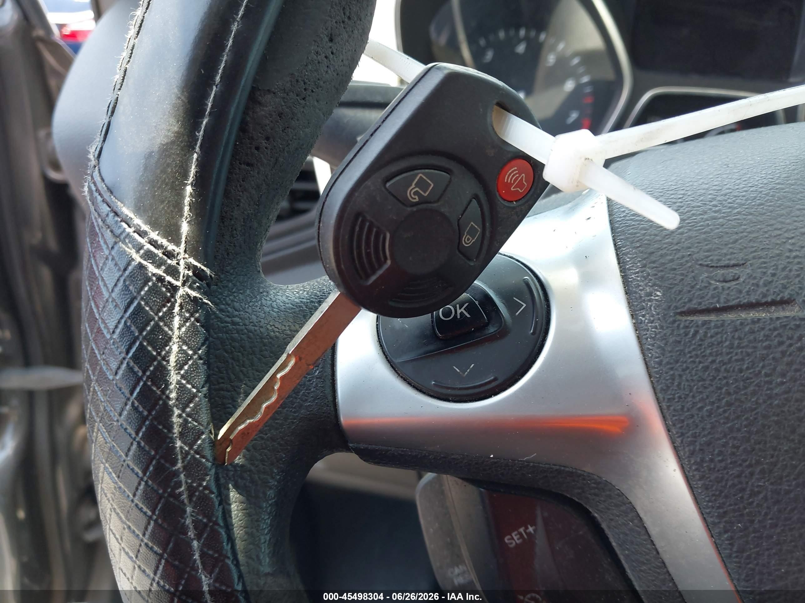 2014 Ford Escape S Серый vin: 1FMCU0F74EUB63879