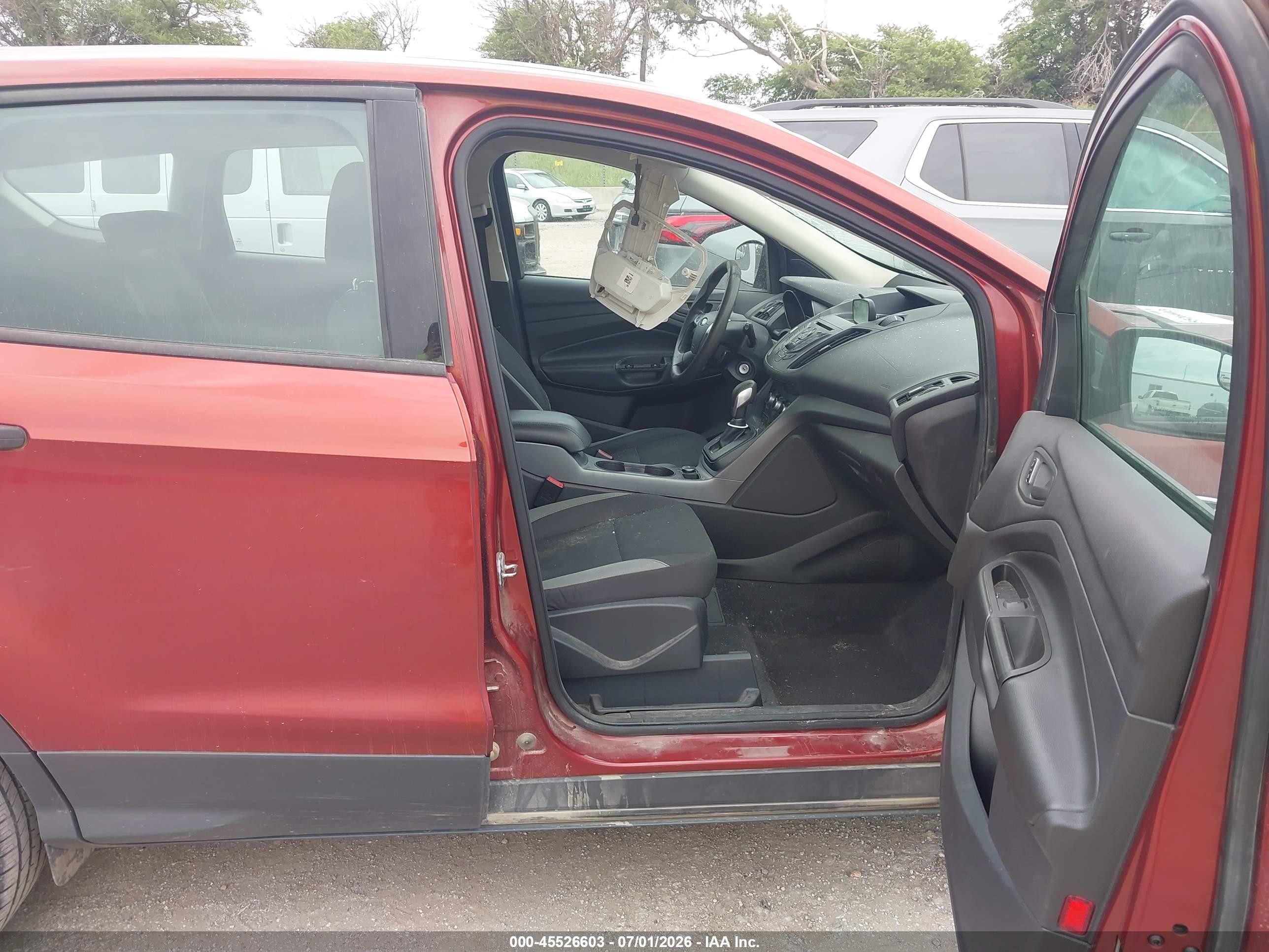 2014 Ford Escape S Оранжевый vin: 1FMCU0F74EUD17183