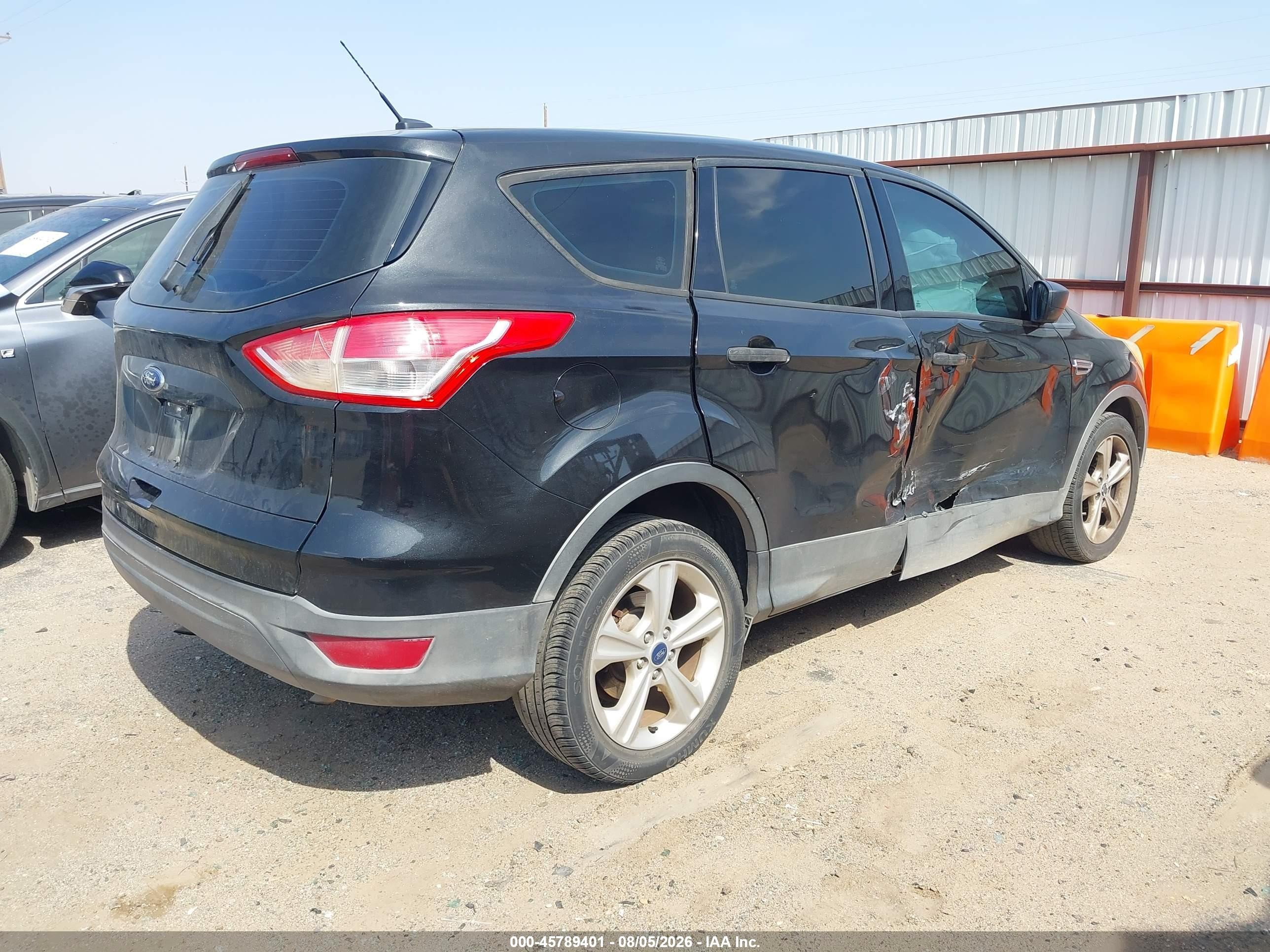 2014 Ford Escape S Черный vin: 1FMCU0F74EUE31605
