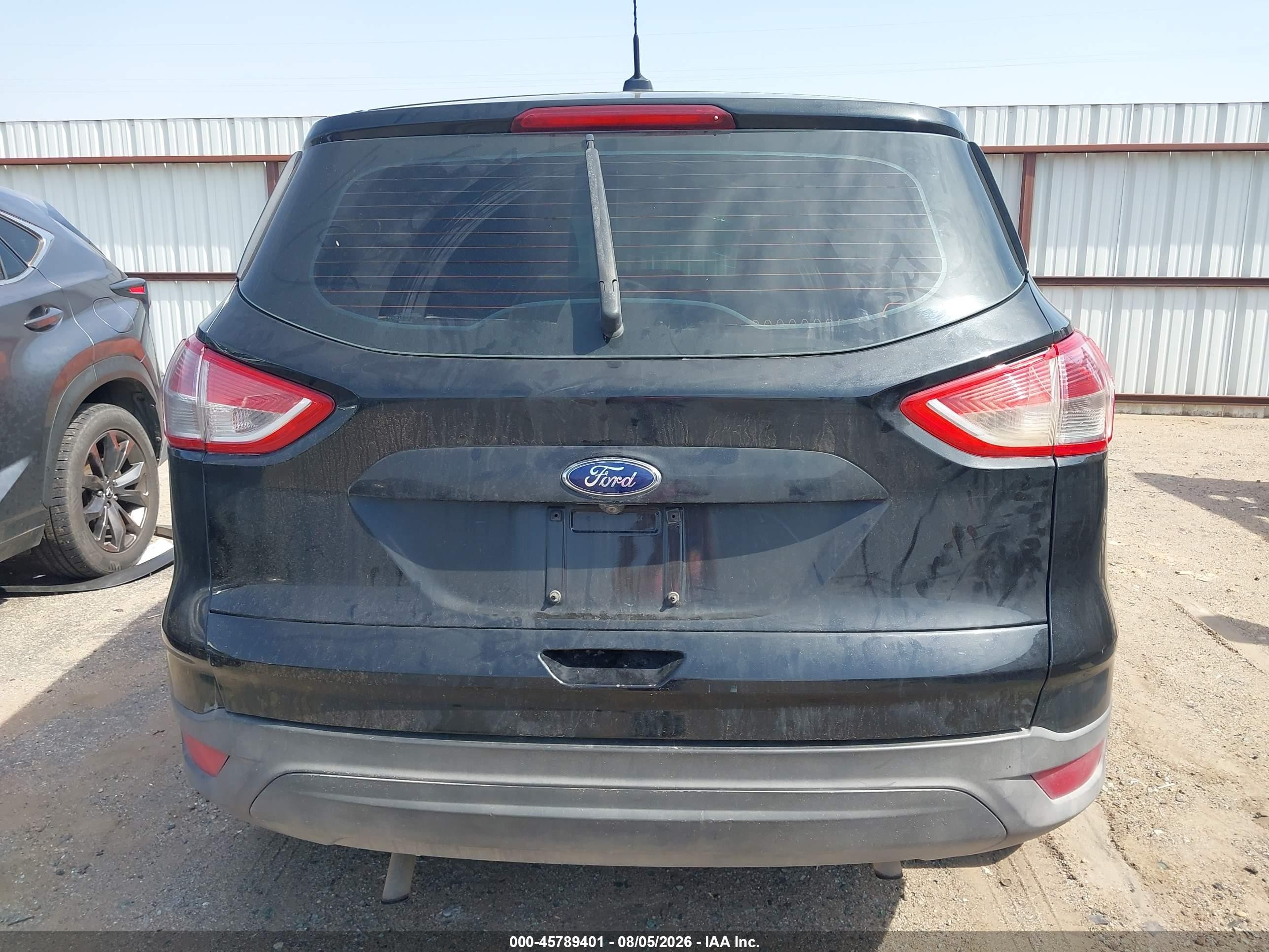 2014 Ford Escape S Черный vin: 1FMCU0F74EUE31605