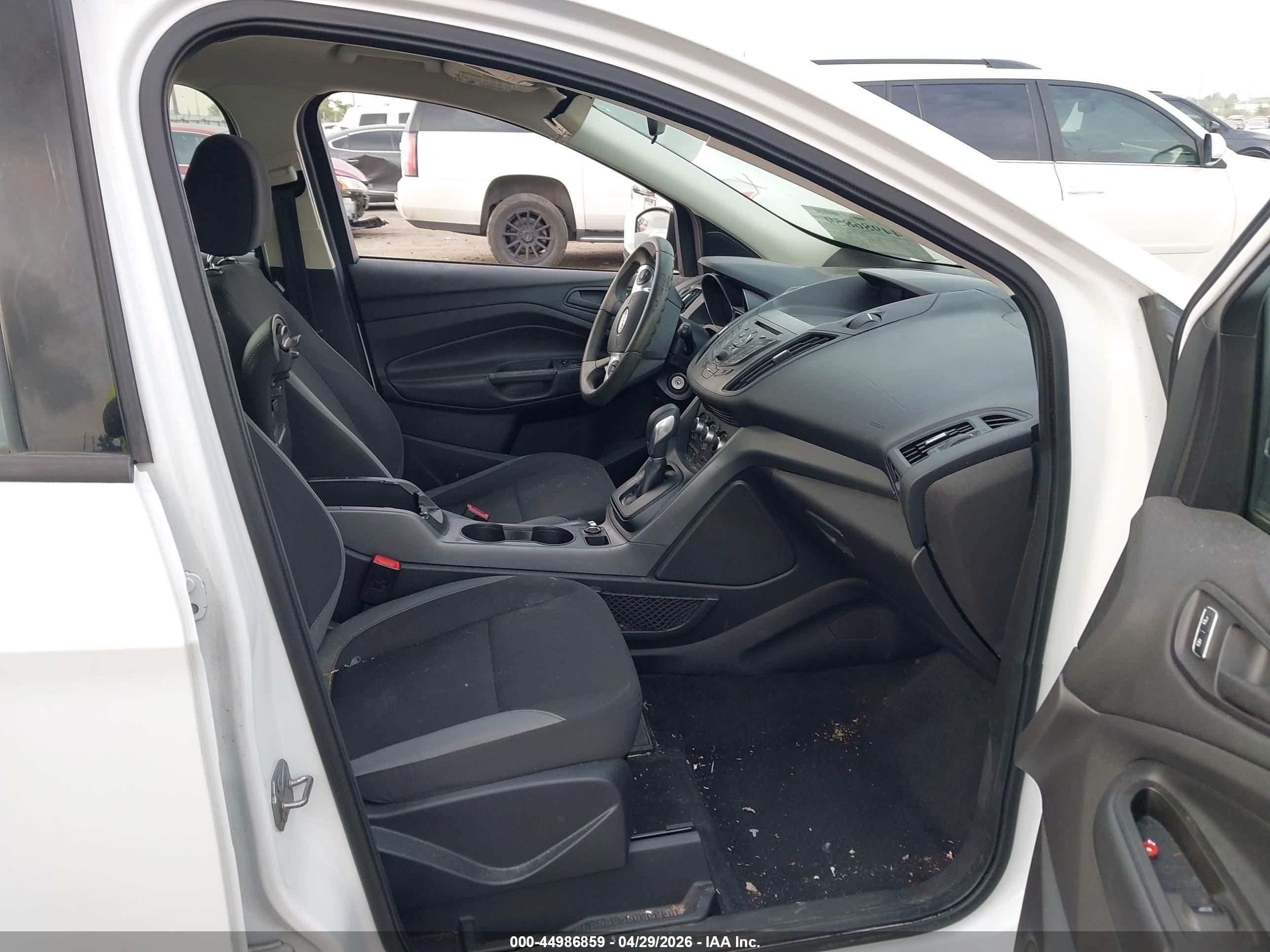 2014 Ford Escape S White vin: 1FMCU0F74EUE53667