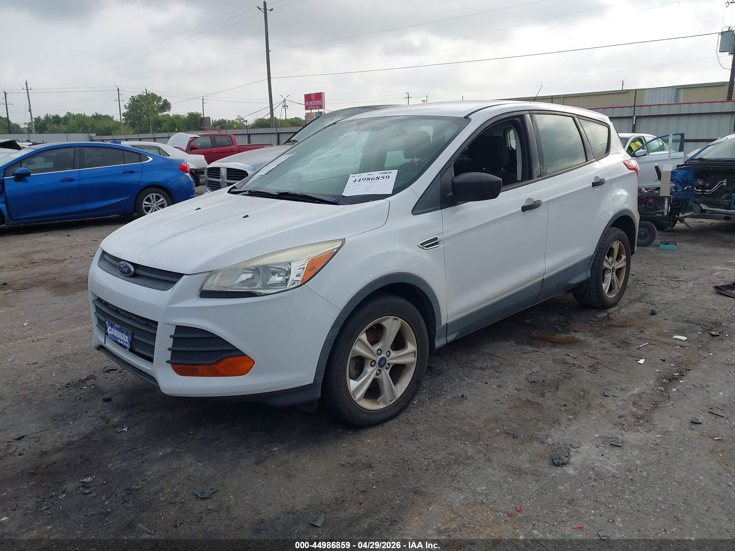 2014 Ford Escape S White vin: 1FMCU0F74EUE53667