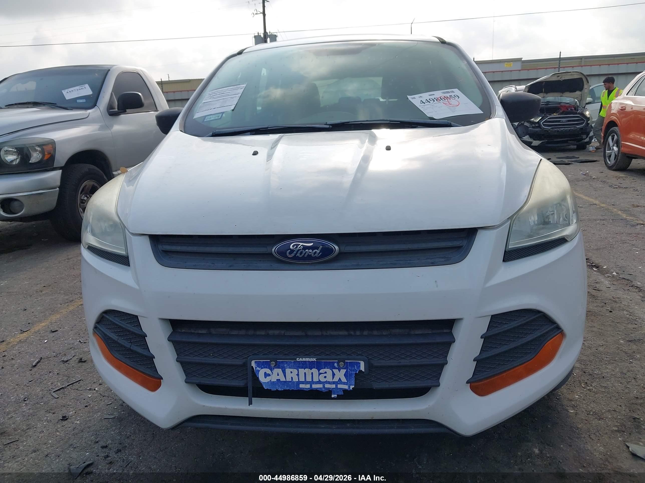2014 Ford Escape S White vin: 1FMCU0F74EUE53667