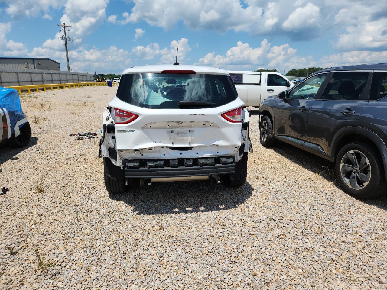 2015 Ford Escape S White vin: 1FMCU0F74FUA54047