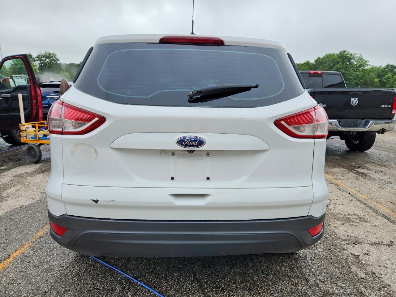 2015 Ford Escape White vin: 1FMCU0F74FUA91518