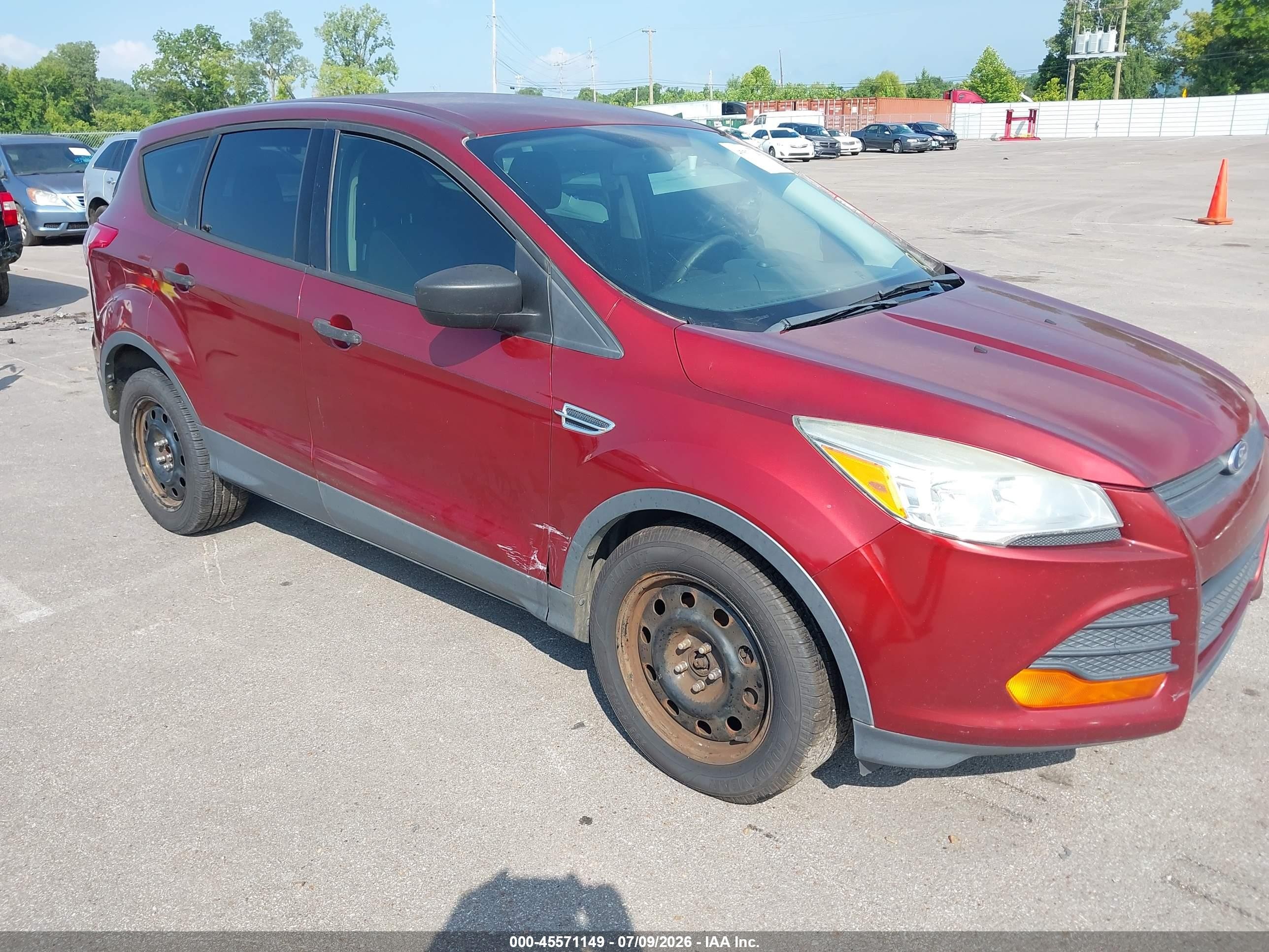 2015 Ford Escape S Бордовый vin: 1FMCU0F74FUB56092
