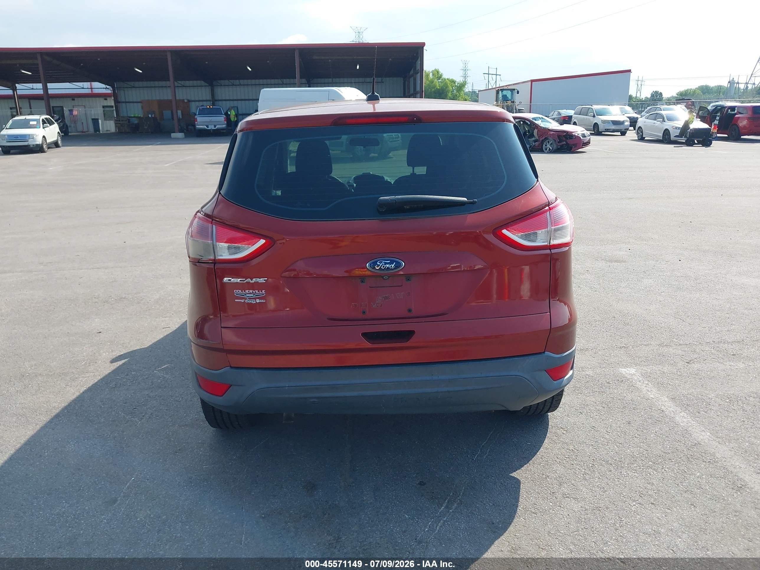 2015 Ford Escape S Бордовый vin: 1FMCU0F74FUB56092