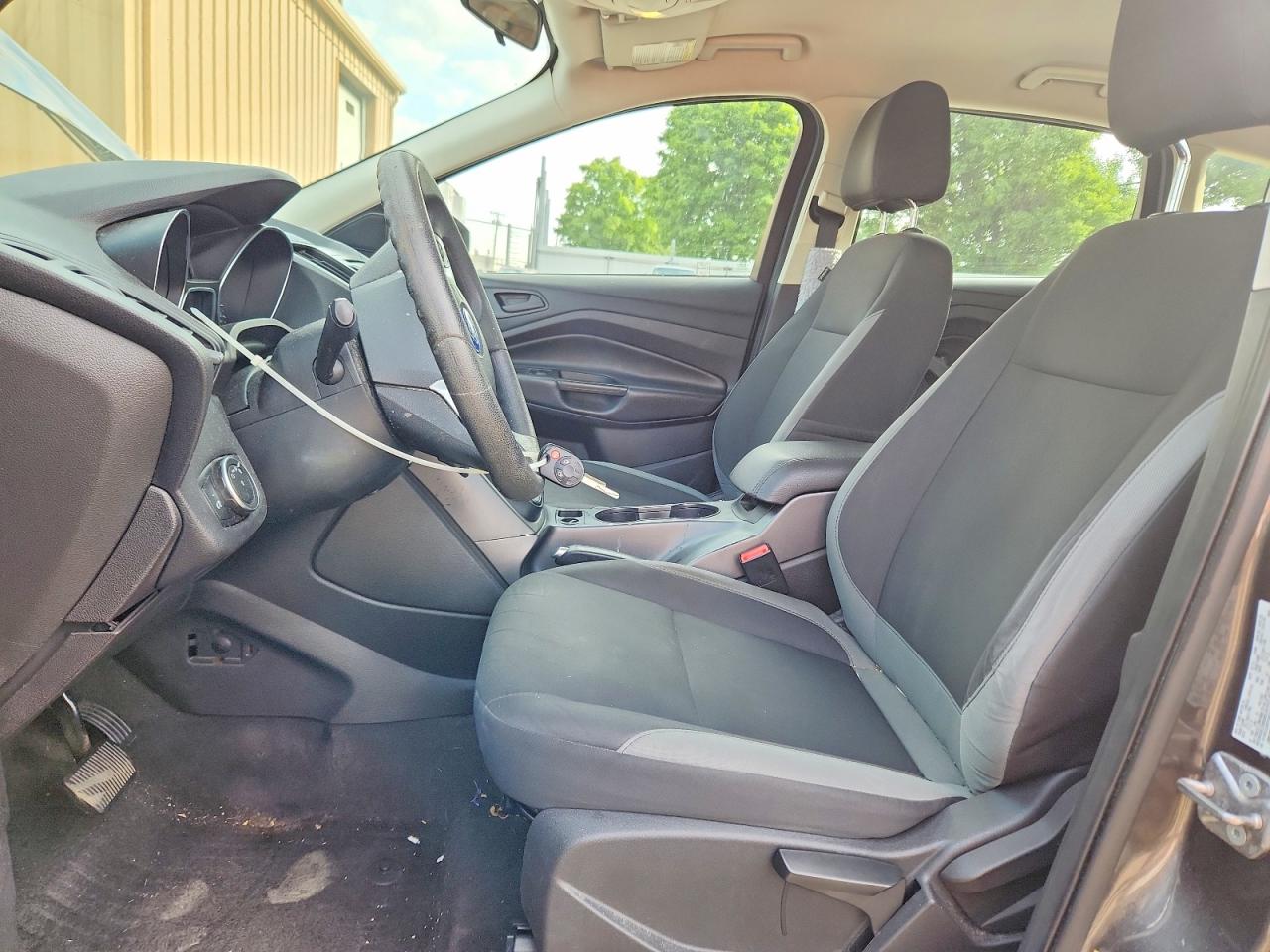2015 Ford Escape S Серый vin: 1FMCU0F74FUC58881