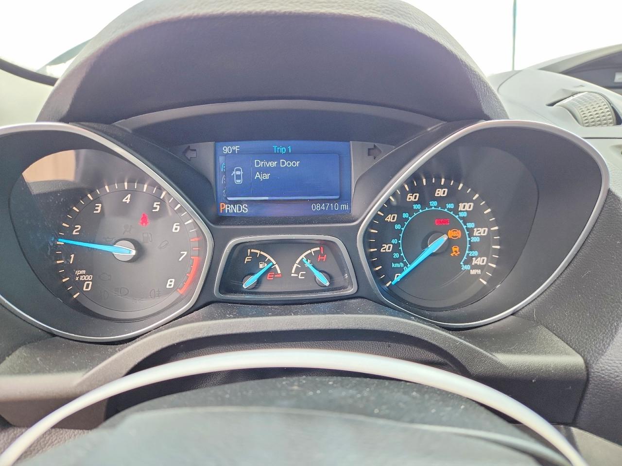 2015 Ford Escape S White vin: 1FMCU0F74FUC81562