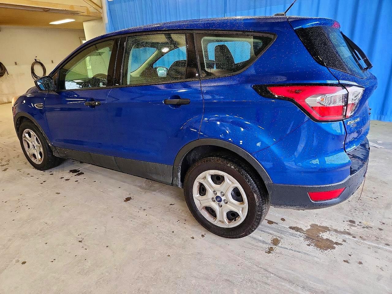 2018 Ford Escape S Blue vin: 1FMCU0F74JUA61251