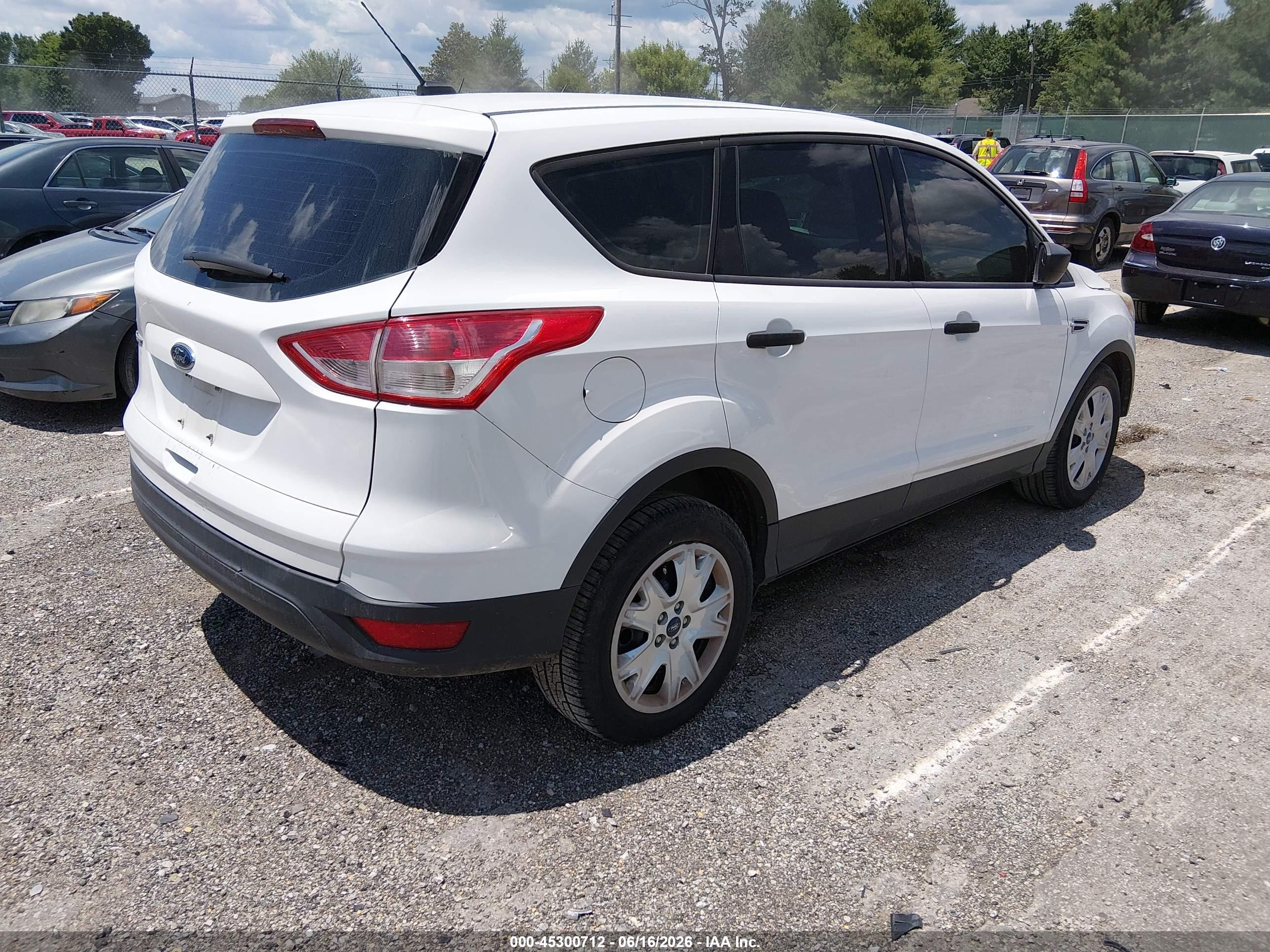 2013 Ford Escape S White vin: 1FMCU0F75DUA35195