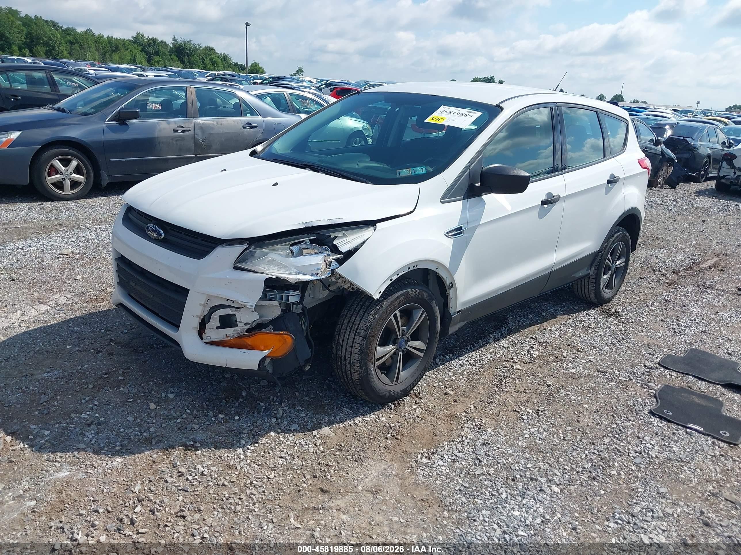 2013 Ford Escape S White vin: 1FMCU0F75DUA45080