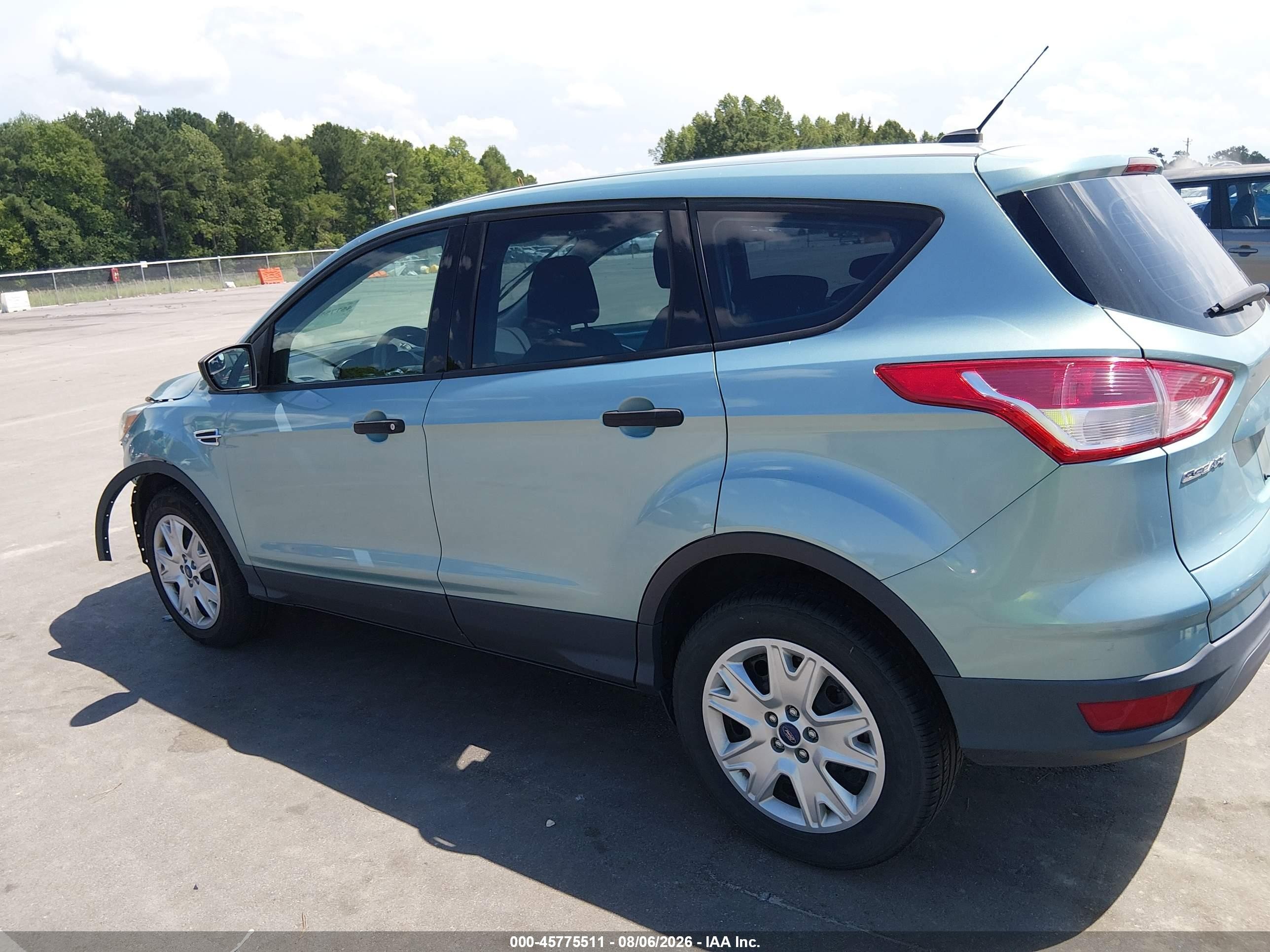 2013 Ford Escape S Blue vin: 1FMCU0F75DUB44188