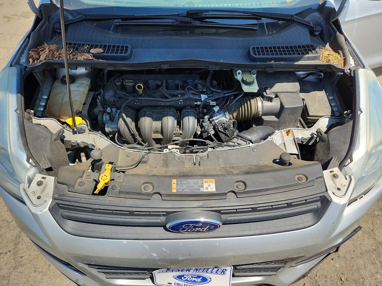 2014 Ford Escape S Серебряный vin: 1FMCU0F75EUB19955