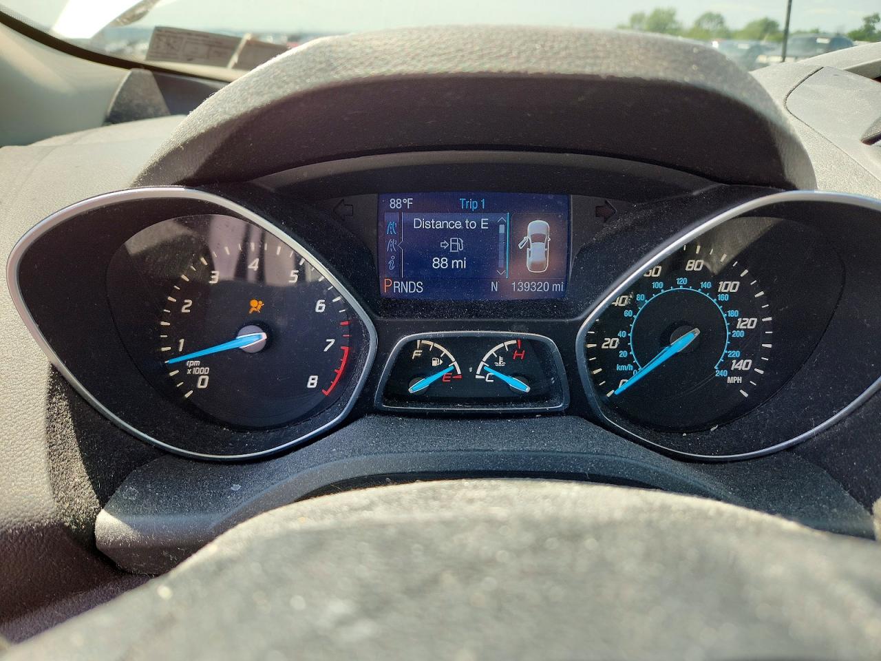 2014 Ford Escape S Серебряный vin: 1FMCU0F75EUB19955