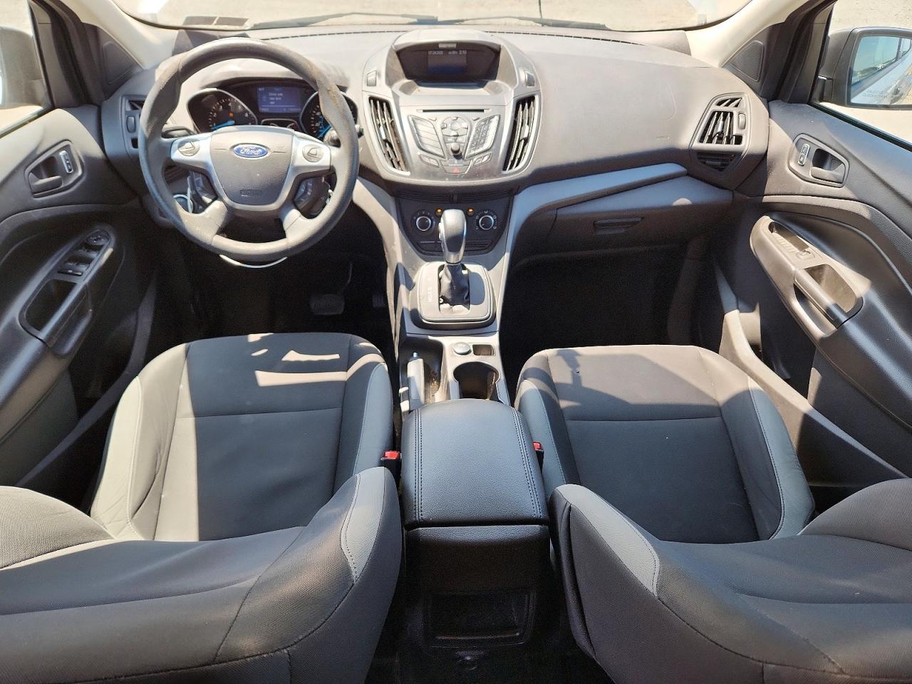2014 Ford Escape S Серебряный vin: 1FMCU0F75EUB19955