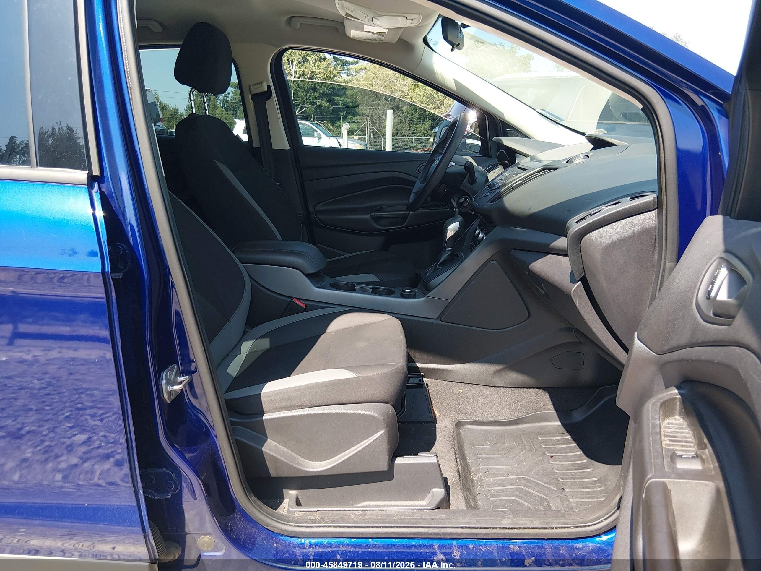 2014 Ford Escape S Синий vin: 1FMCU0F75EUB92520