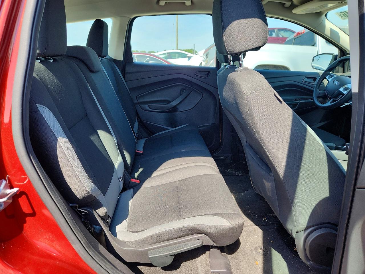2014 Ford Escape S Красный vin: 1FMCU0F75EUC28271