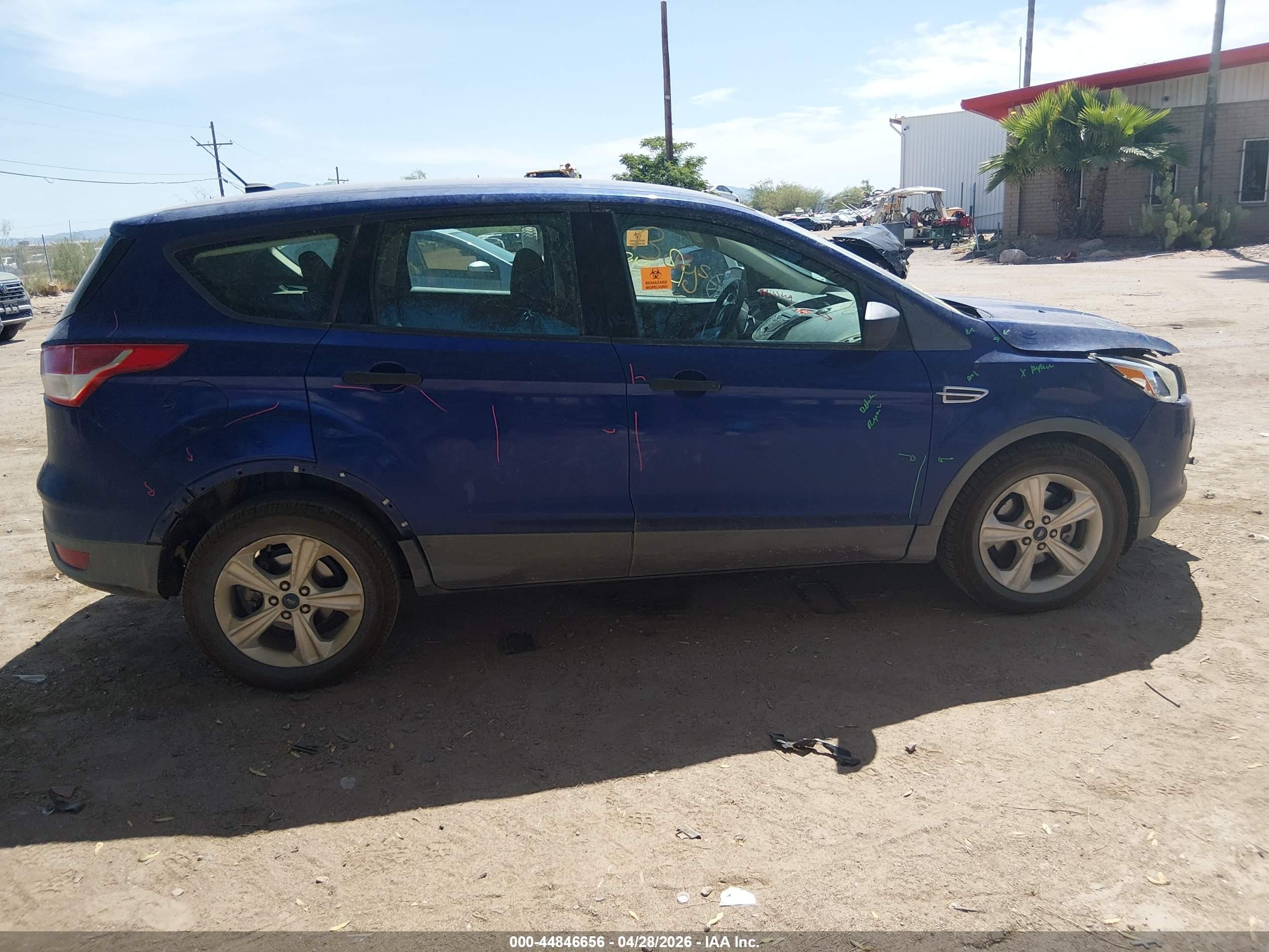 2014 Ford Escape S Blue vin: 1FMCU0F75EUD44313