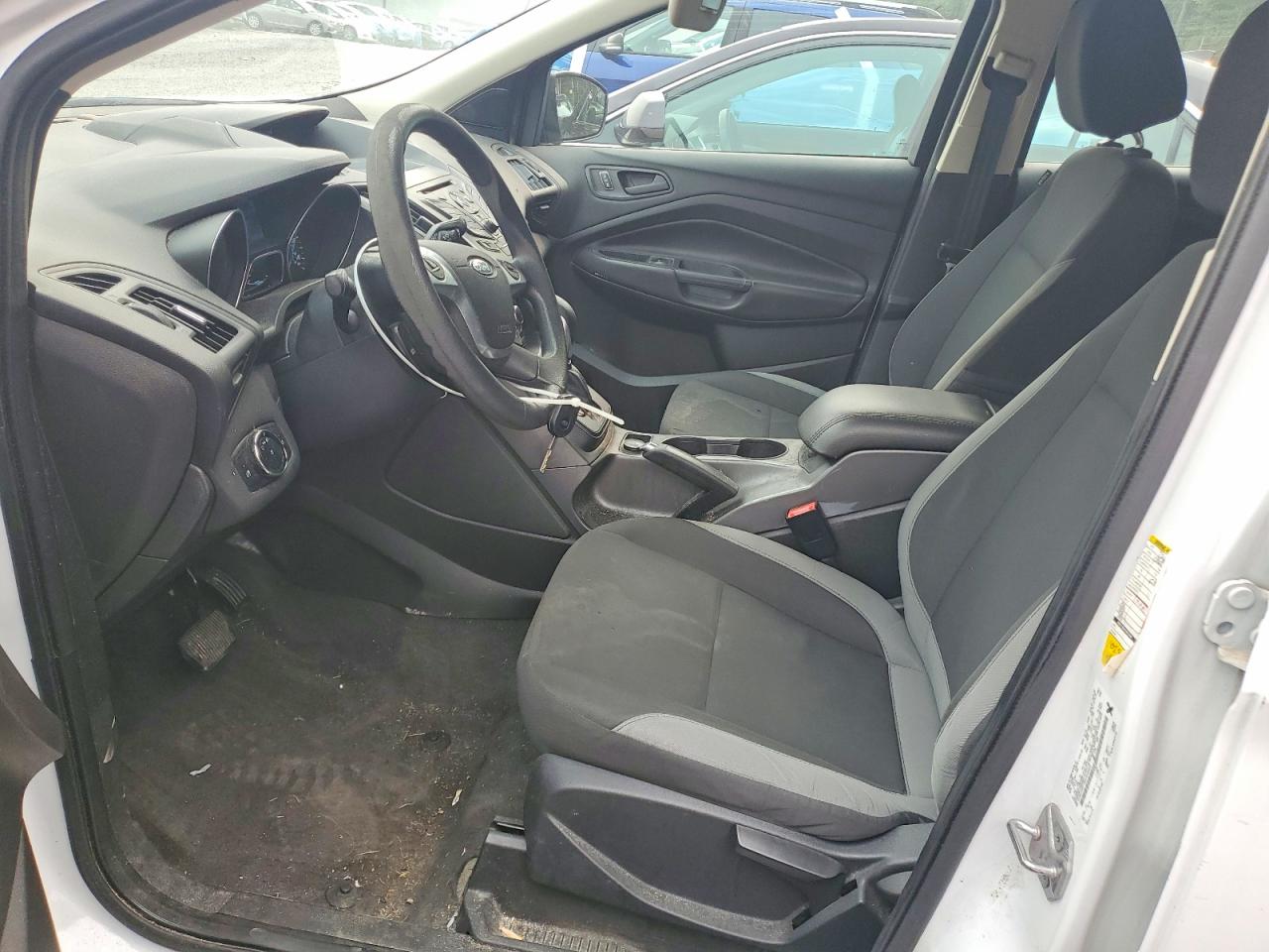 2014 Ford Escape S Белый vin: 1FMCU0F75EUD44845