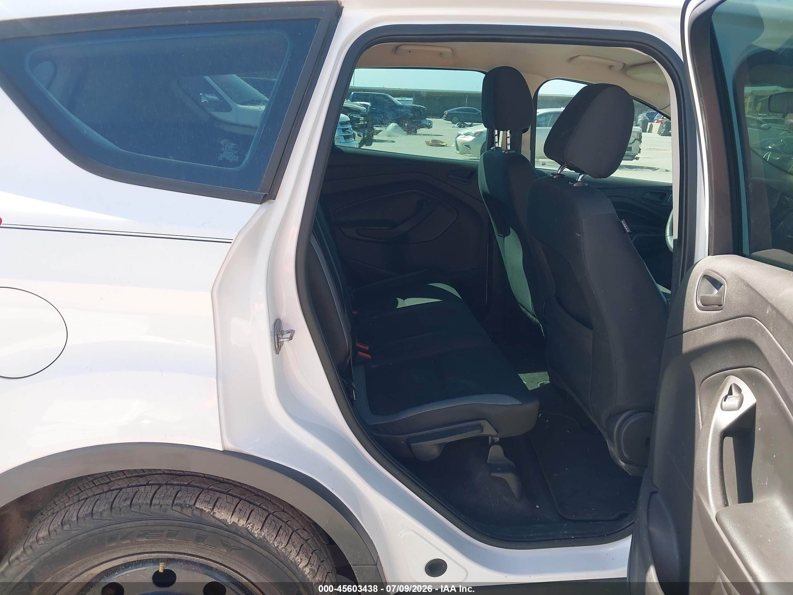 2014 Ford Escape S White vin: 1FMCU0F75EUE12058