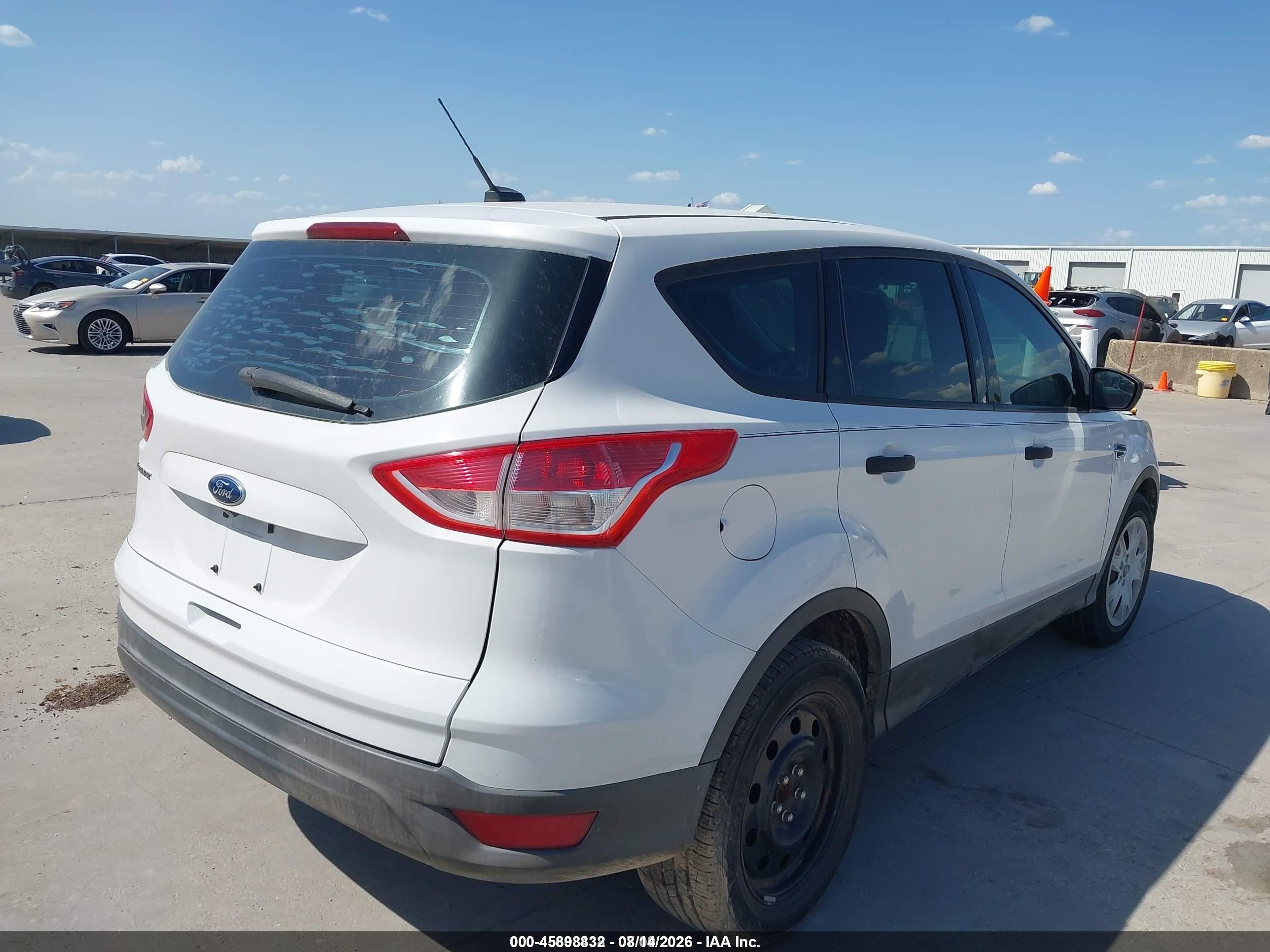 2014 Ford Escape S White vin: 1FMCU0F75EUE12058