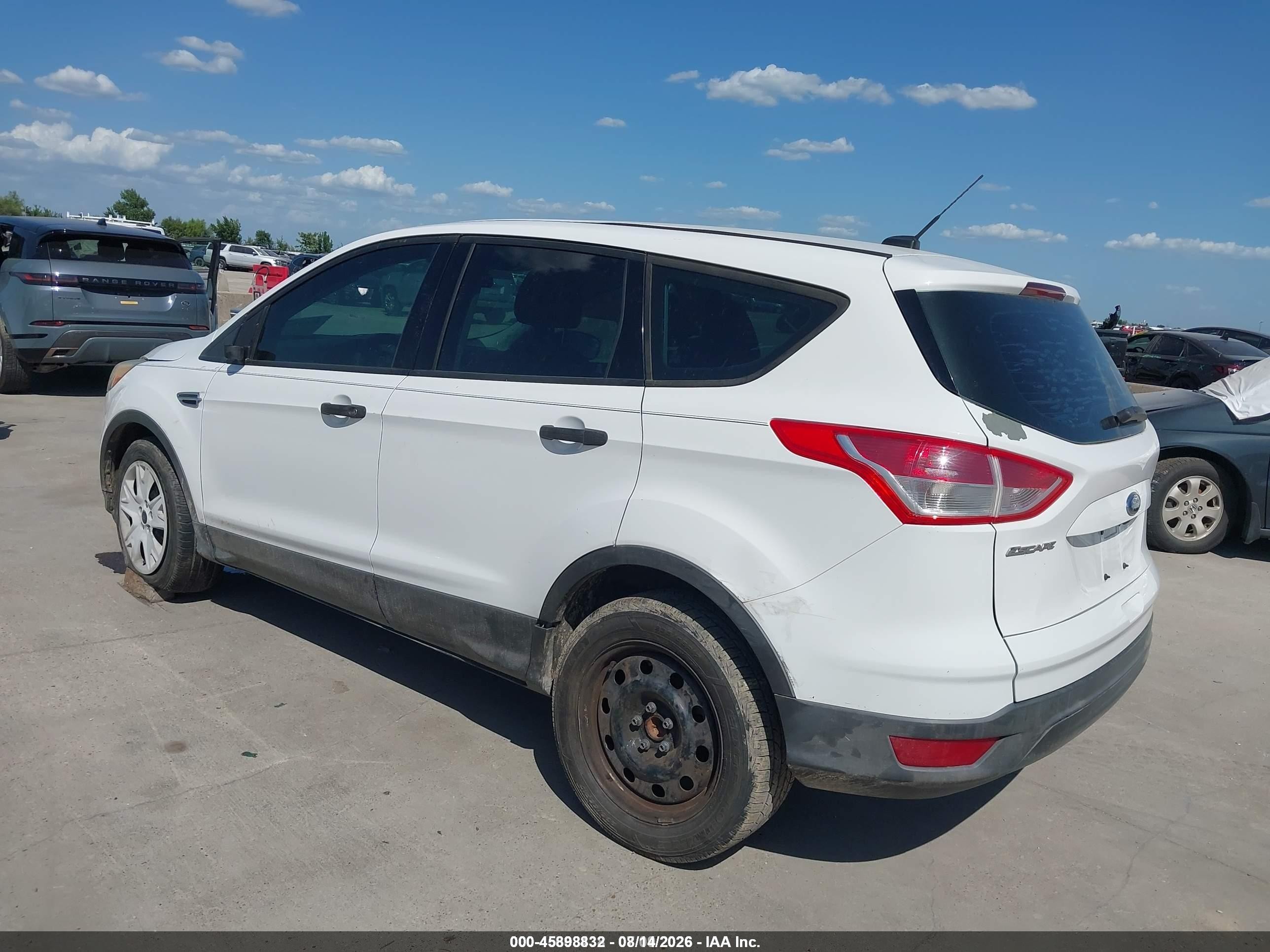 2014 Ford Escape S White vin: 1FMCU0F75EUE12058