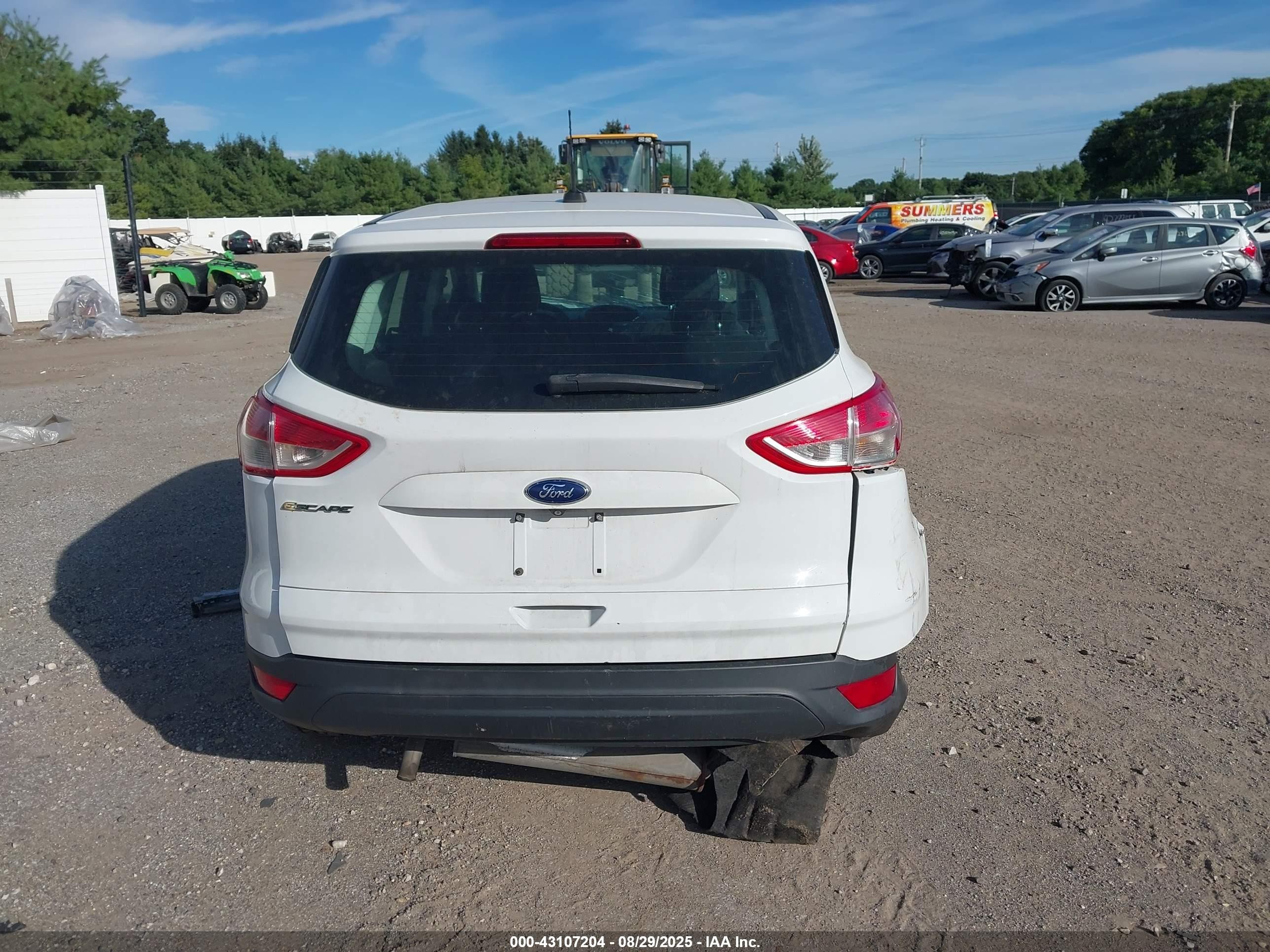 2015 Ford Escape S White vin: 1FMCU0F75FUA06959