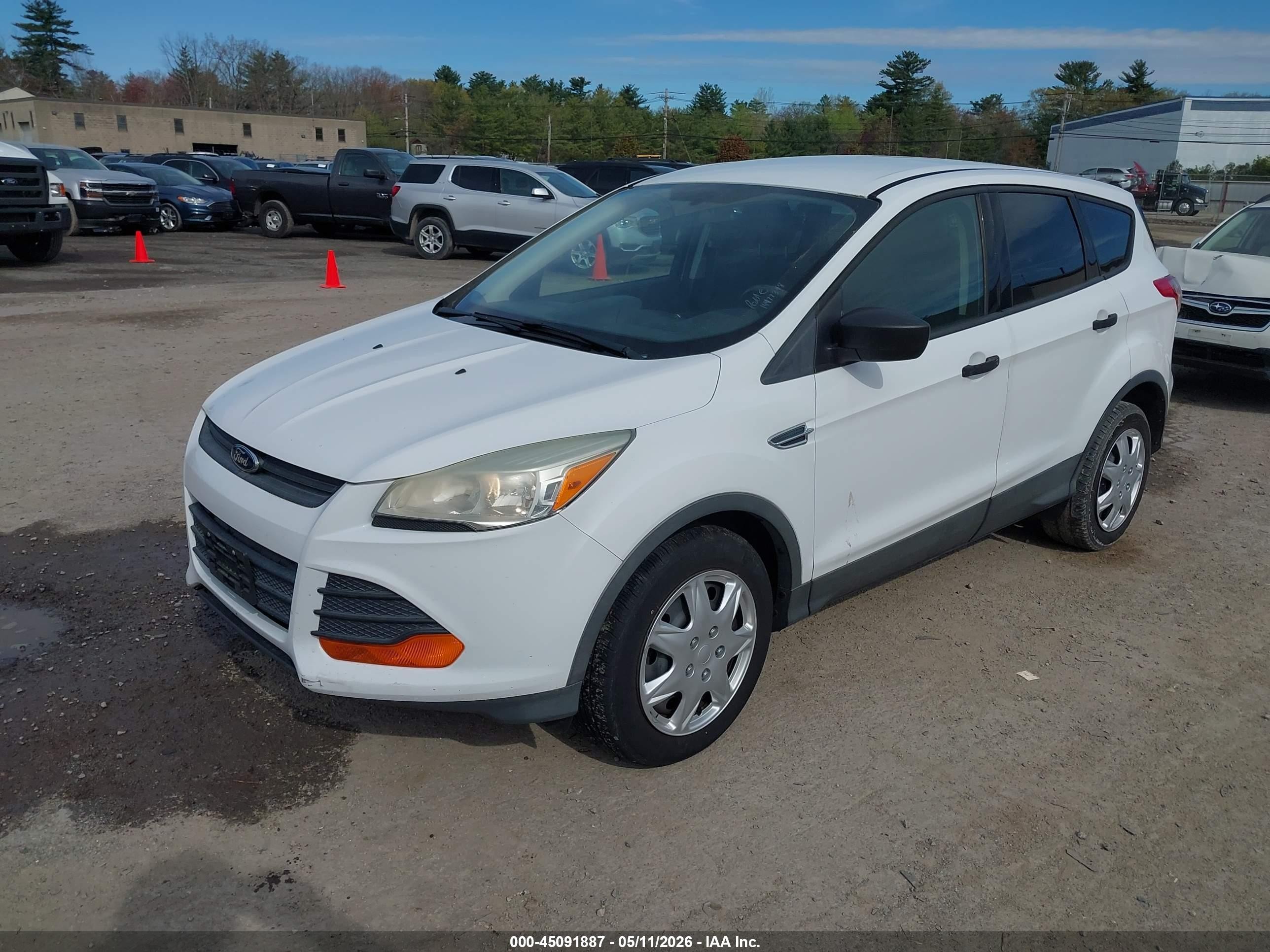 2015 Ford Escape S White vin: 1FMCU0F75FUA08873