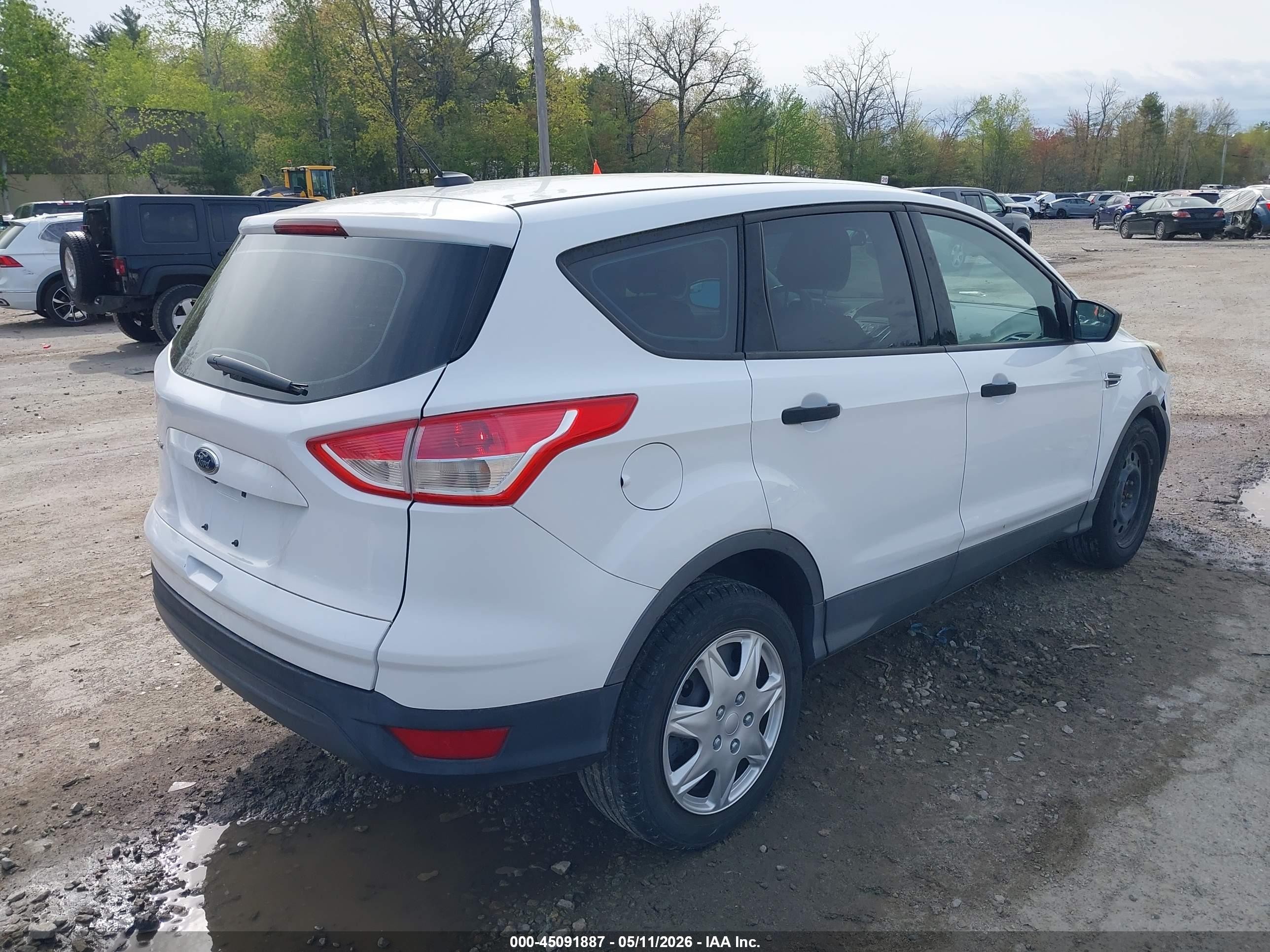2015 Ford Escape S White vin: 1FMCU0F75FUA08873