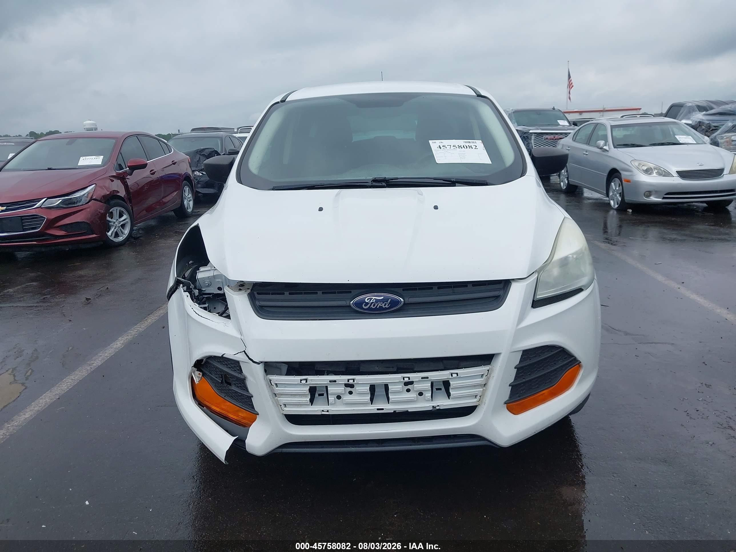 2015 Ford Escape S White vin: 1FMCU0F75FUA45888