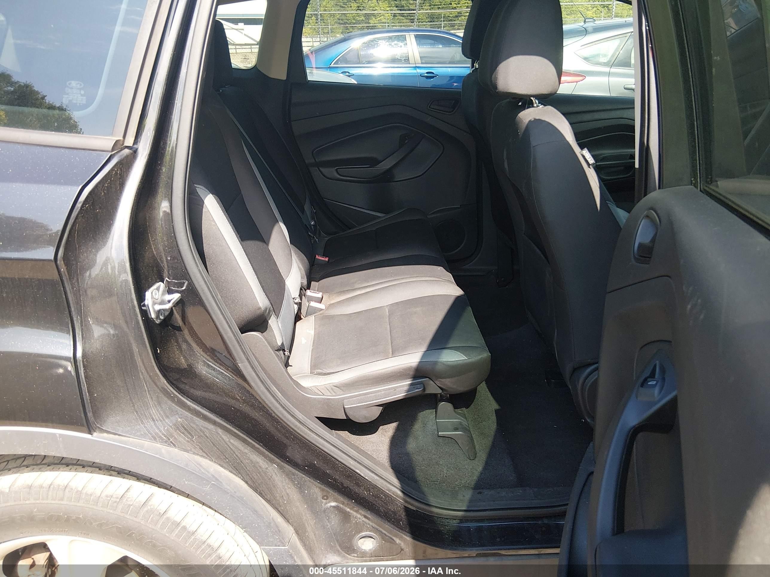 2015 Ford Escape S Черный vin: 1FMCU0F75FUA89681