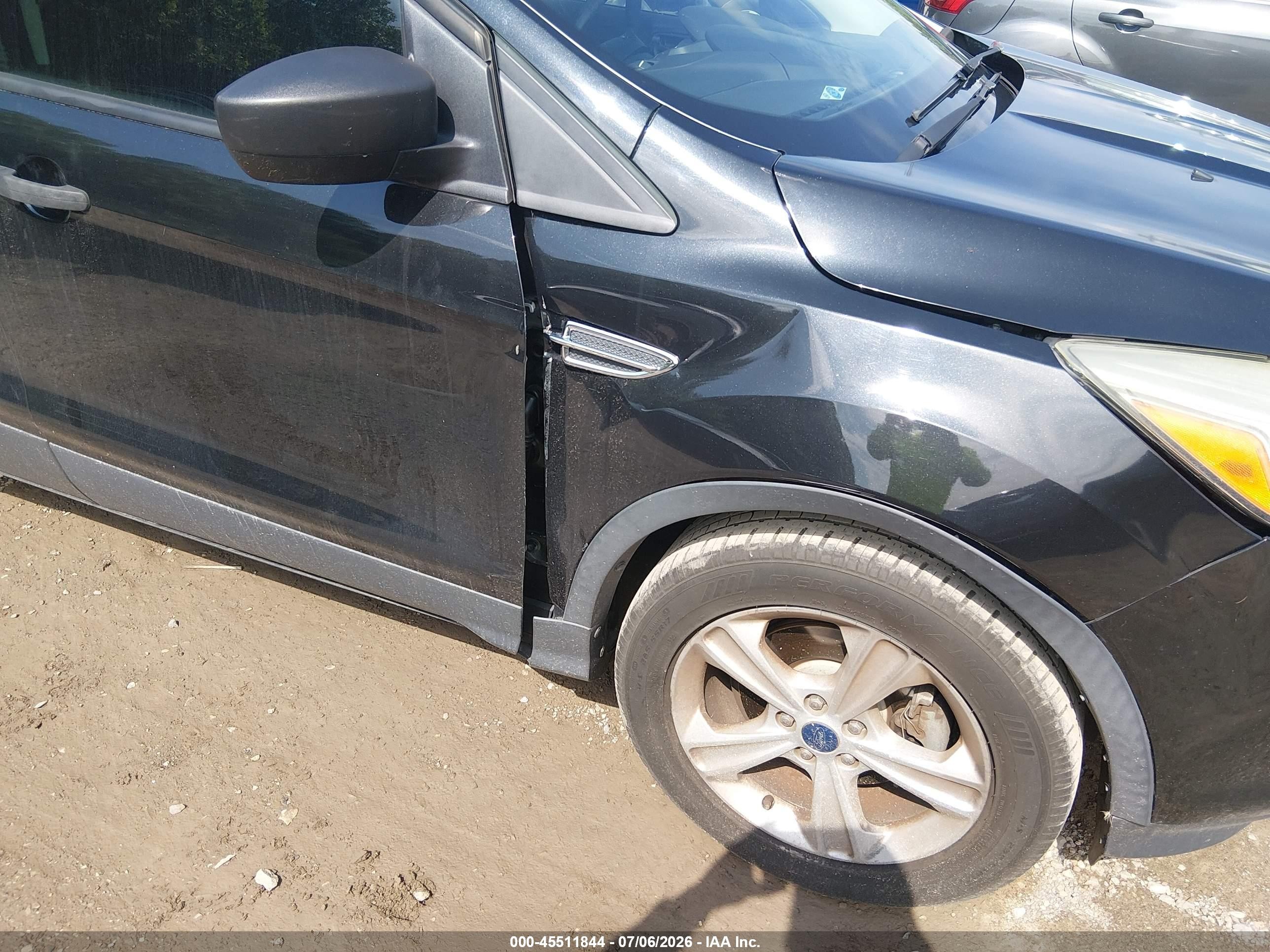 2015 Ford Escape S Черный vin: 1FMCU0F75FUA89681