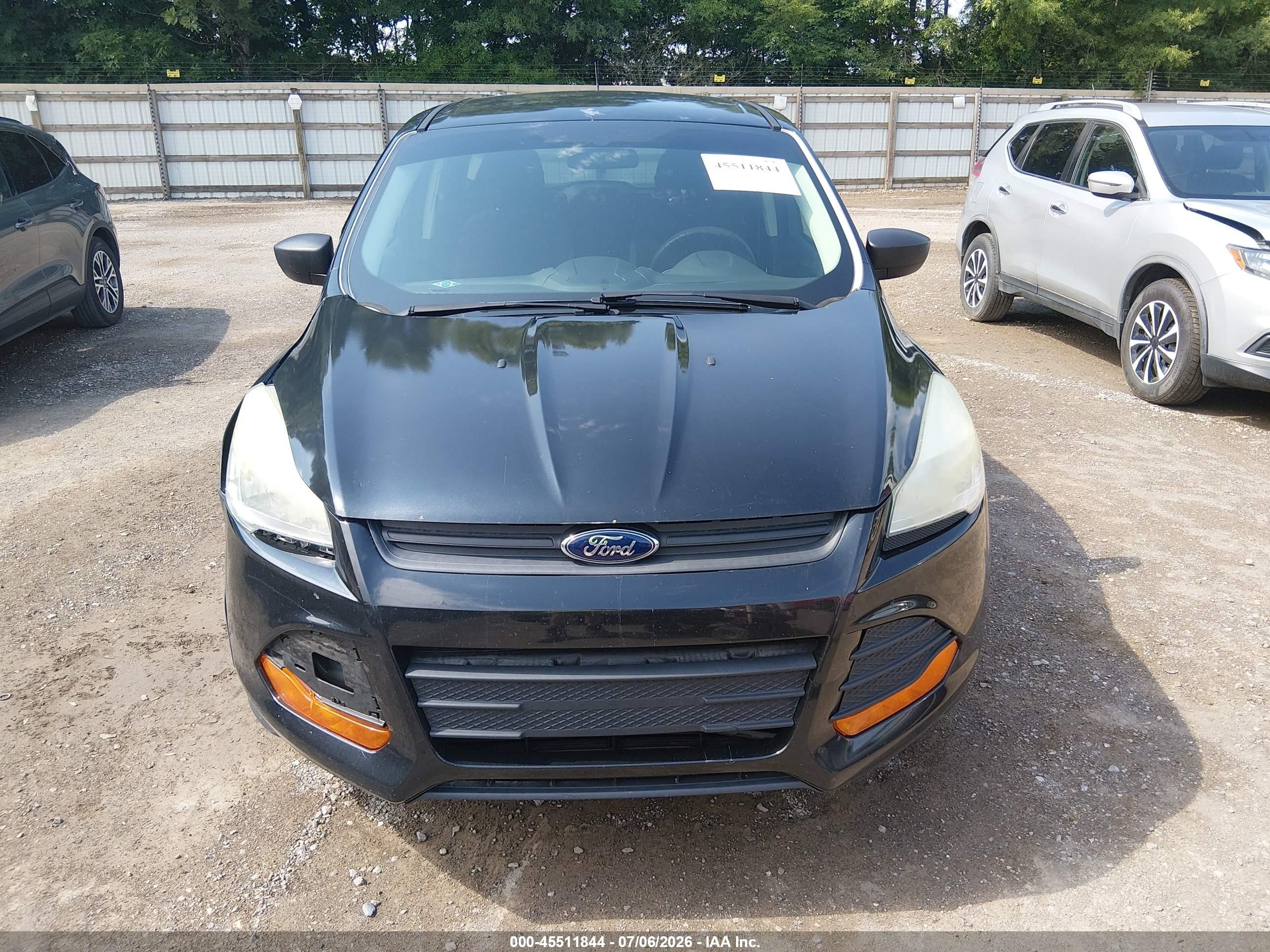 2015 Ford Escape S Черный vin: 1FMCU0F75FUA89681