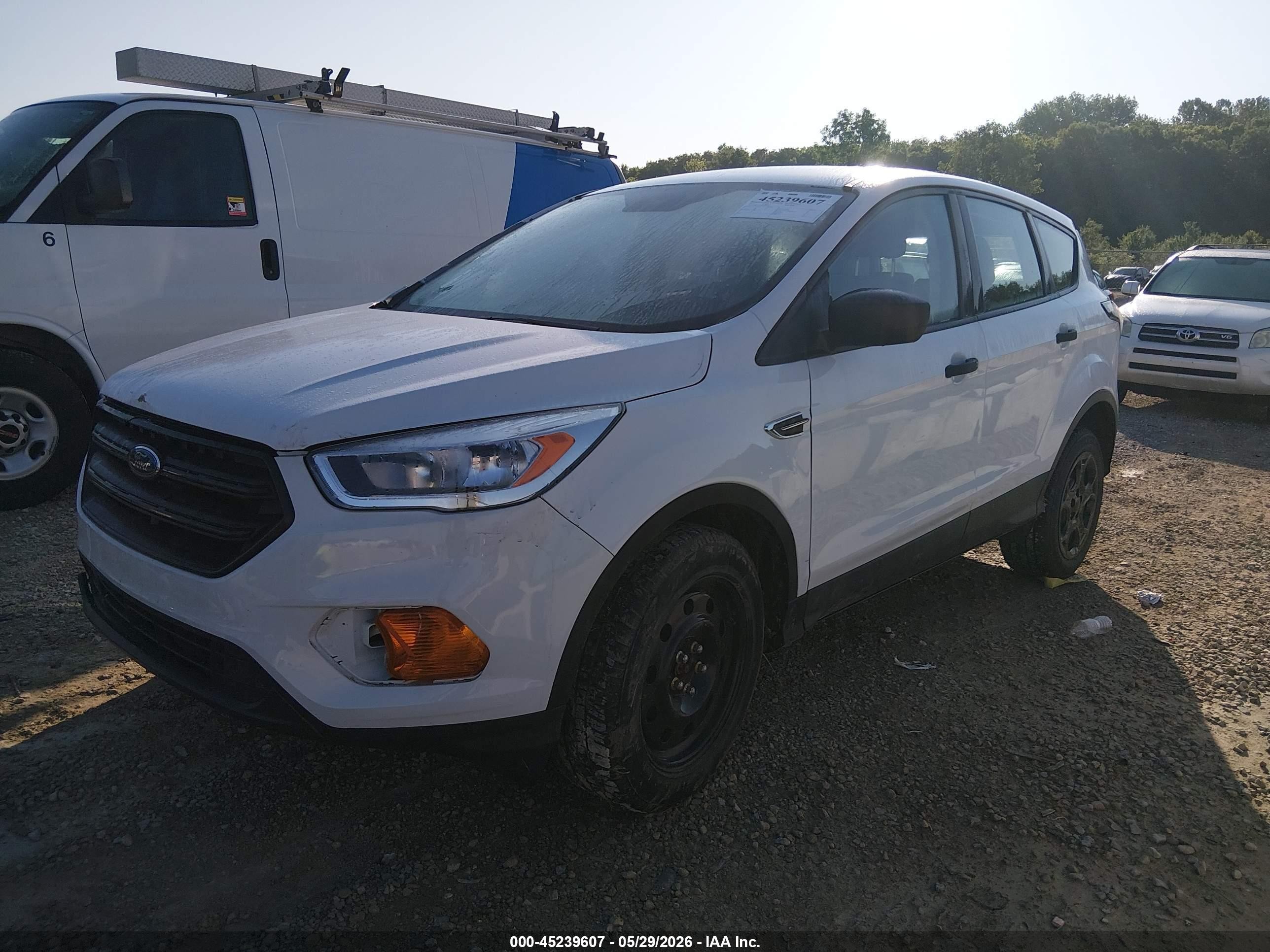 2017 Ford Escape S White vin: 1FMCU0F75HUD25992