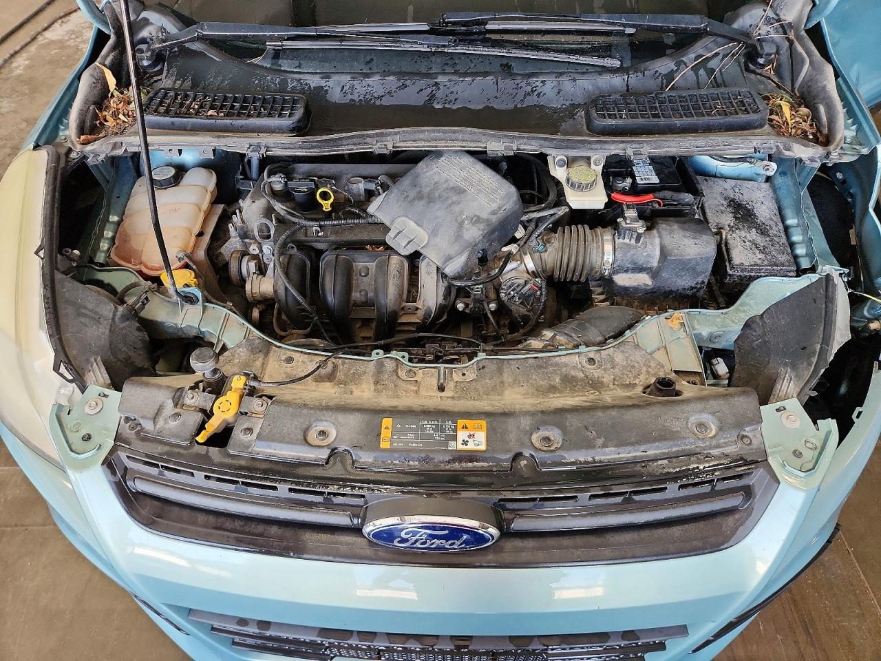 2013 Ford Escape S Turquoise vin: 1FMCU0F76DUC66428