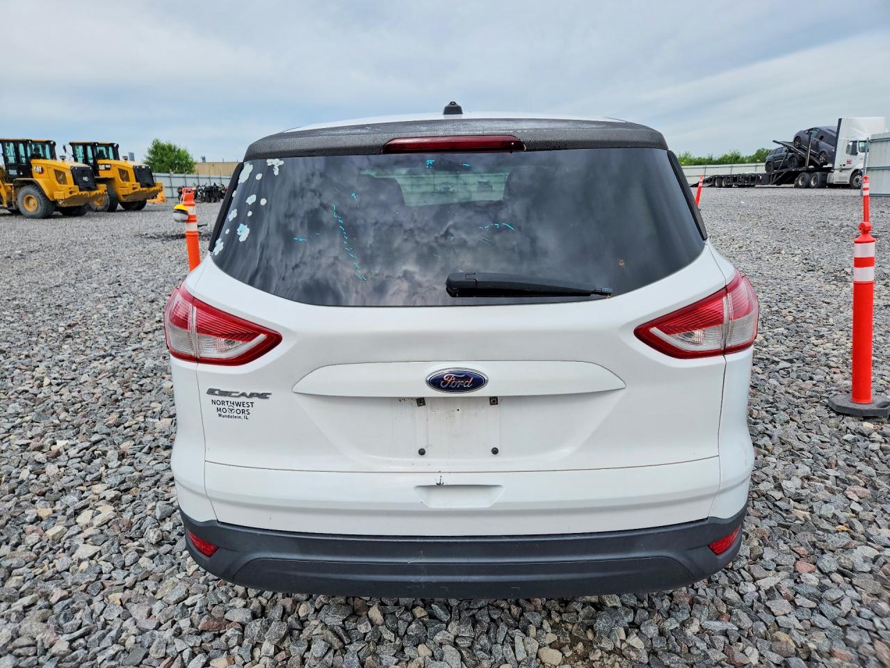2013 Ford Escape S White vin: 1FMCU0F76DUC87750