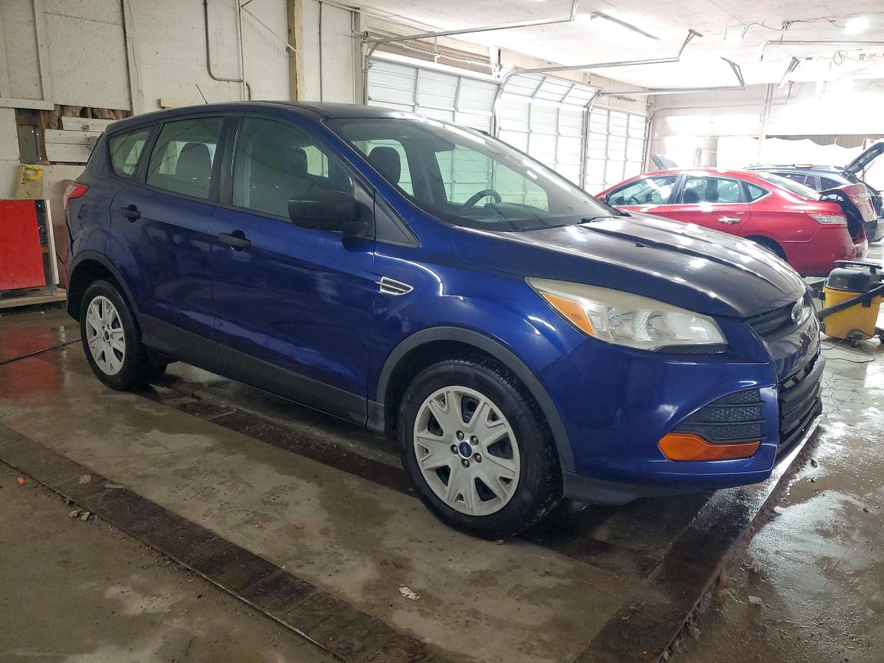 2013 Ford Escape S Blue vin: 1FMCU0F76DUD31942